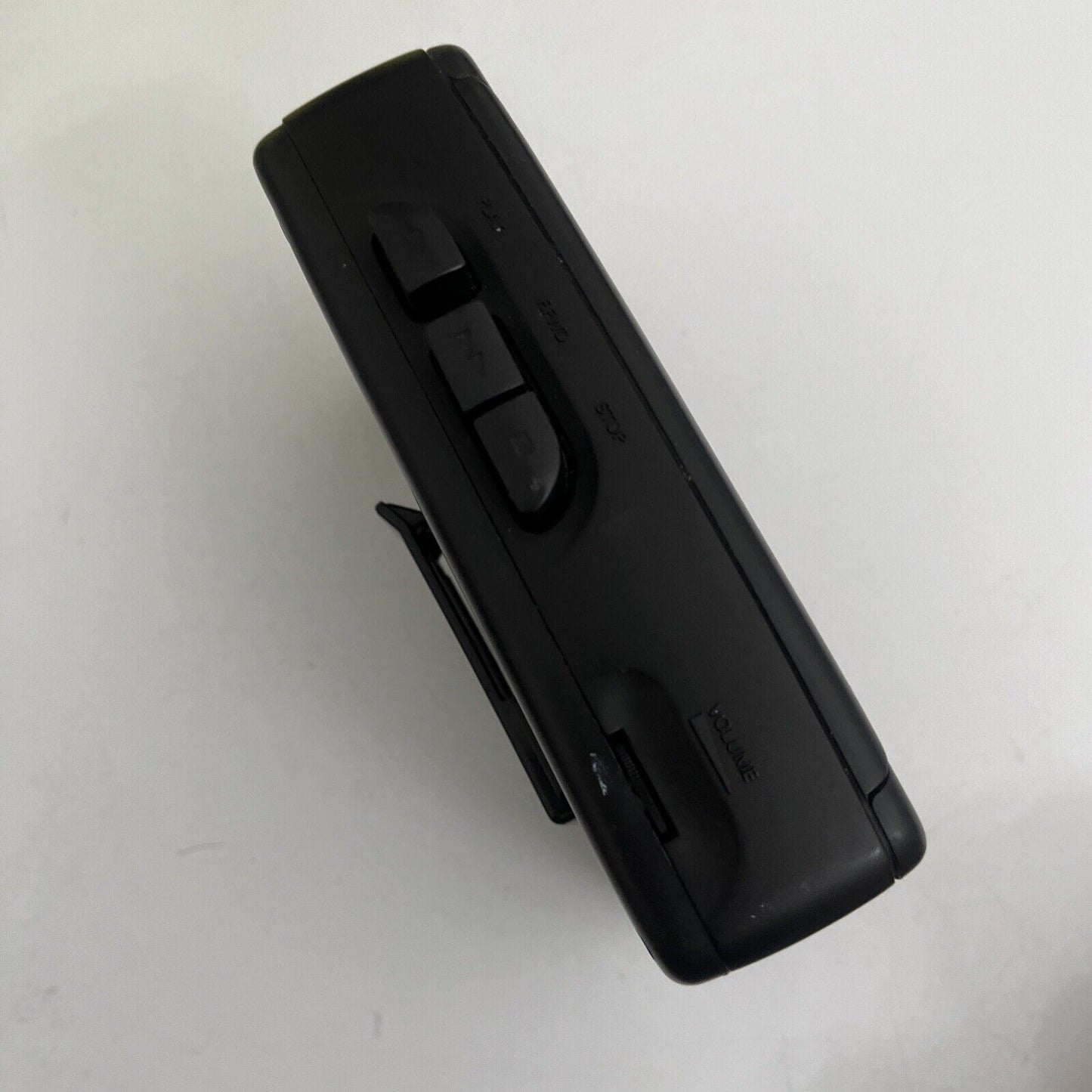 Sanyo Portable Cassette AM/FM Radio Bassxpander VIP-30 *missing battery lid*