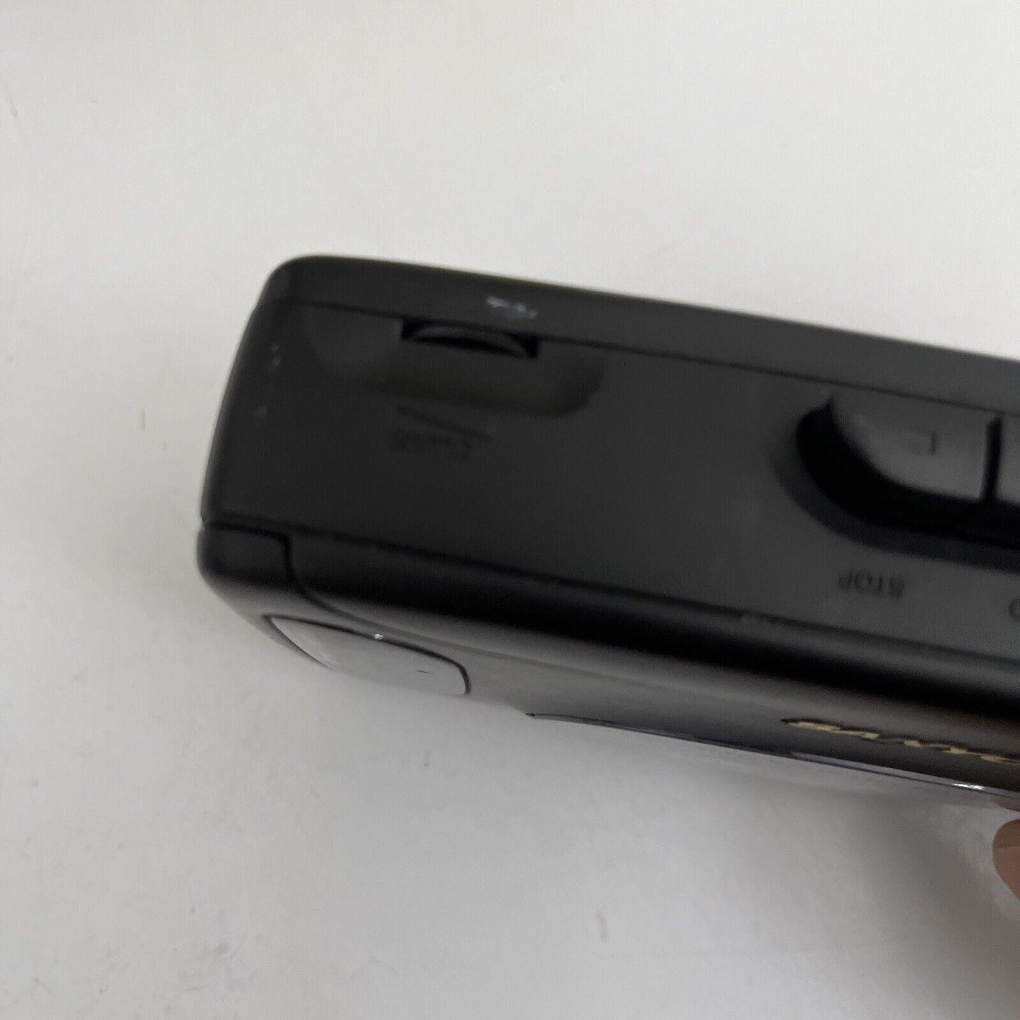 Sanyo Portable Cassette AM/FM Radio Bassxpander VIP-30 *missing battery lid*