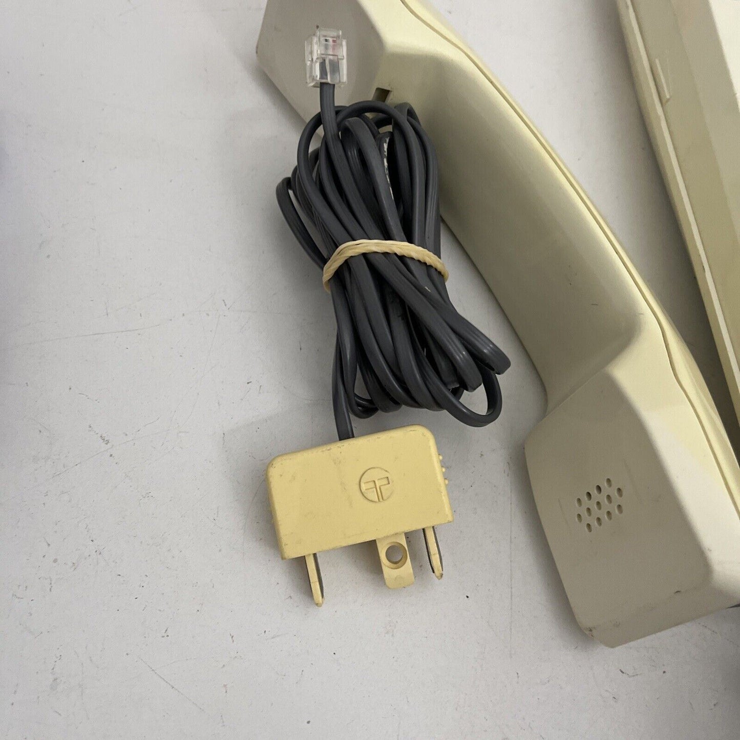 Telstra Touchfone TF400C Landline Desktop Corded Telephone Made in Australia