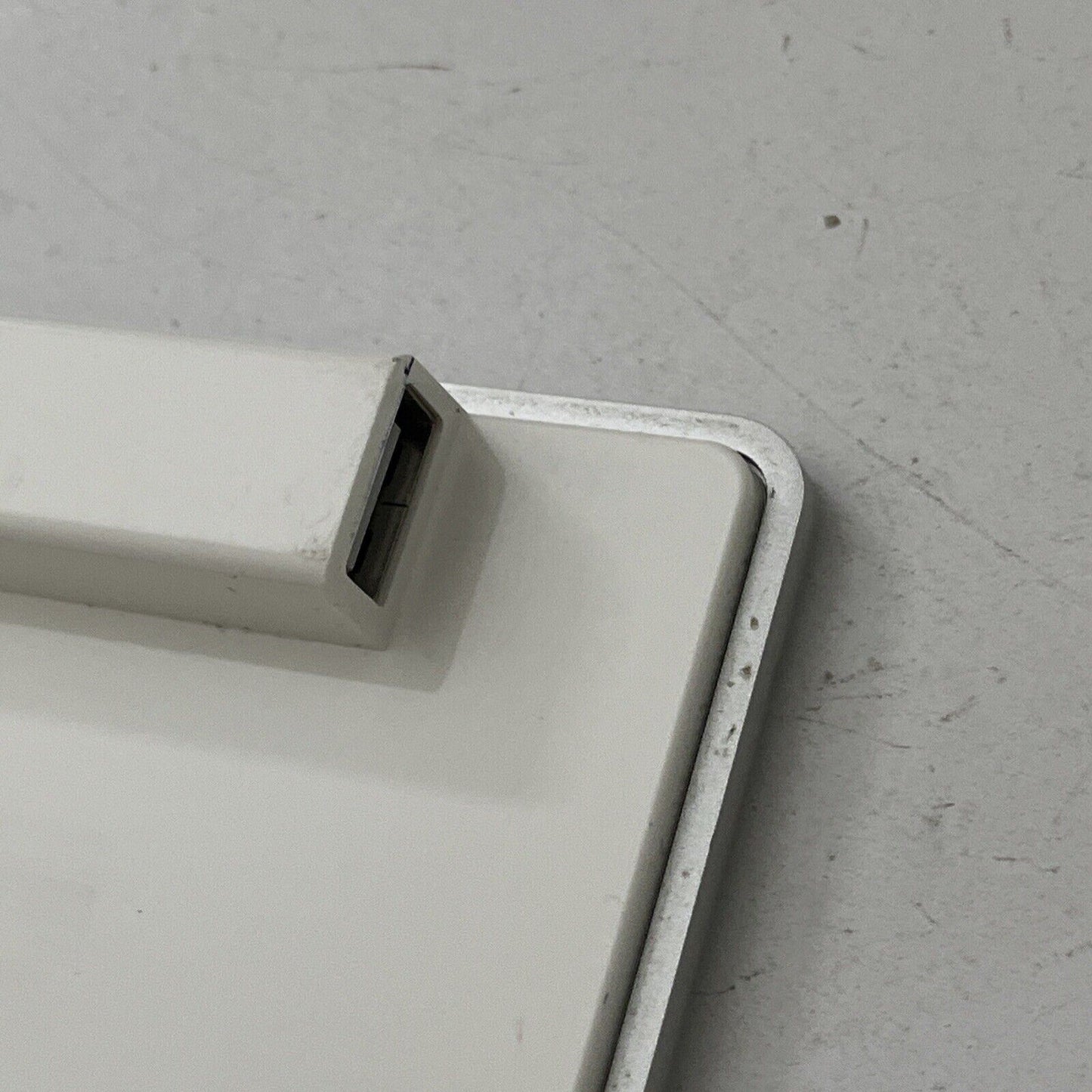 Apple Aluminum Keyboard with Numeric Keypad MB110LL/B Model A1243 EMC 2171