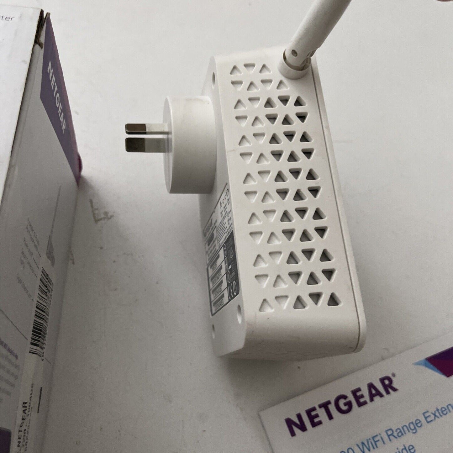 NETGEAR EX6100 AC750 Dual Band Universal WiFi Range Extender