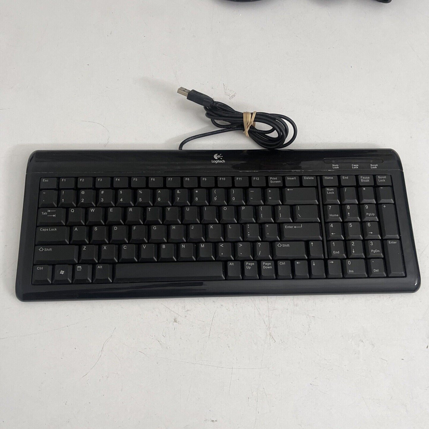 Logitech Ultra Flat Dark-Shine USB Keyboard Y-BP62a
