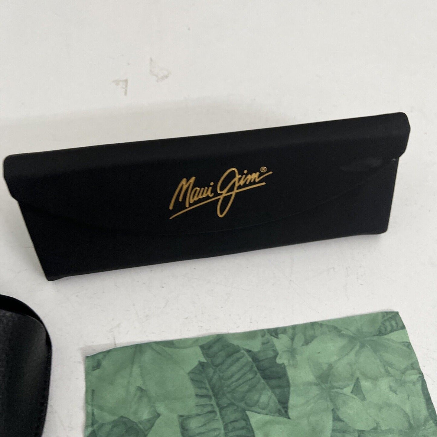 Genuine RayBan & Maui Jim Case and Cloth *No Glasses*