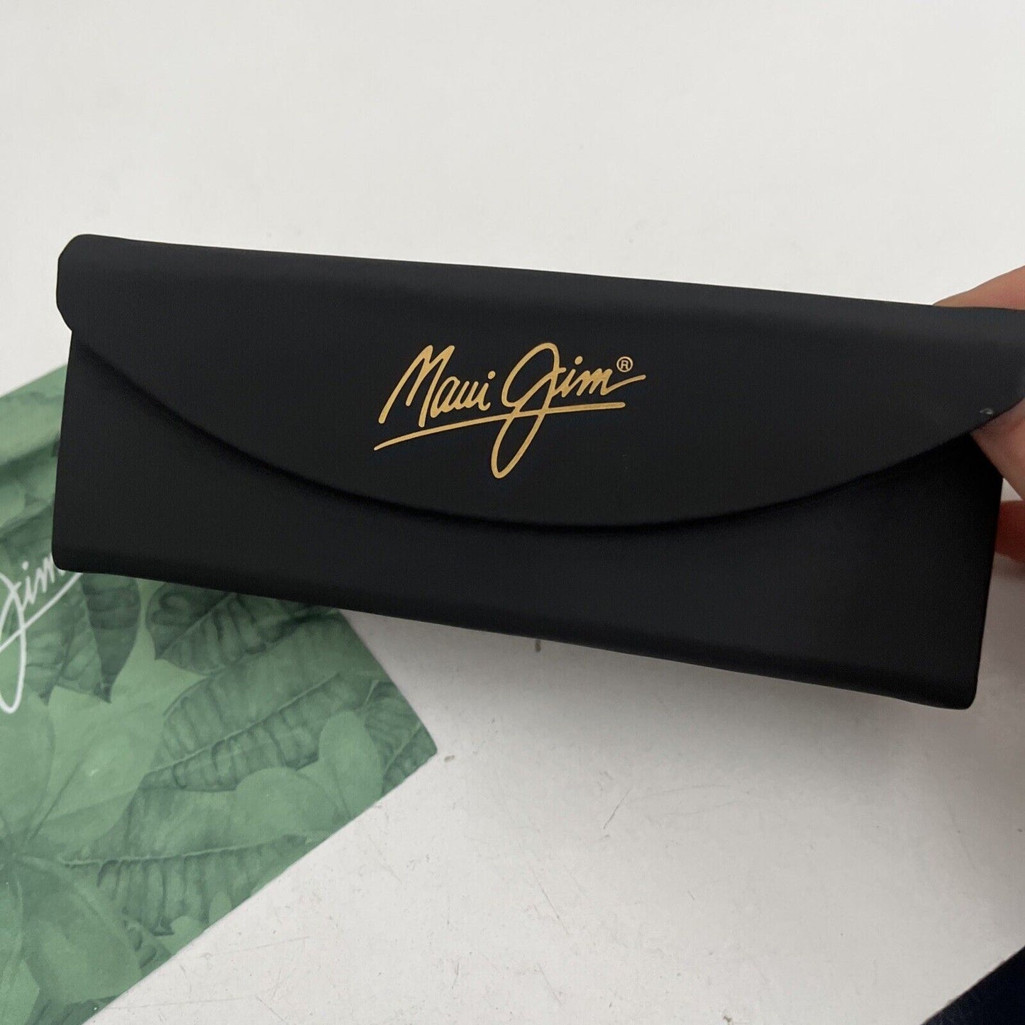 Genuine RayBan & Maui Jim Case and Cloth *No Glasses*