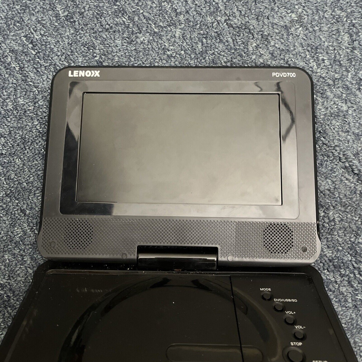 Lenoxx 7" Portable DVD Player PDVD700