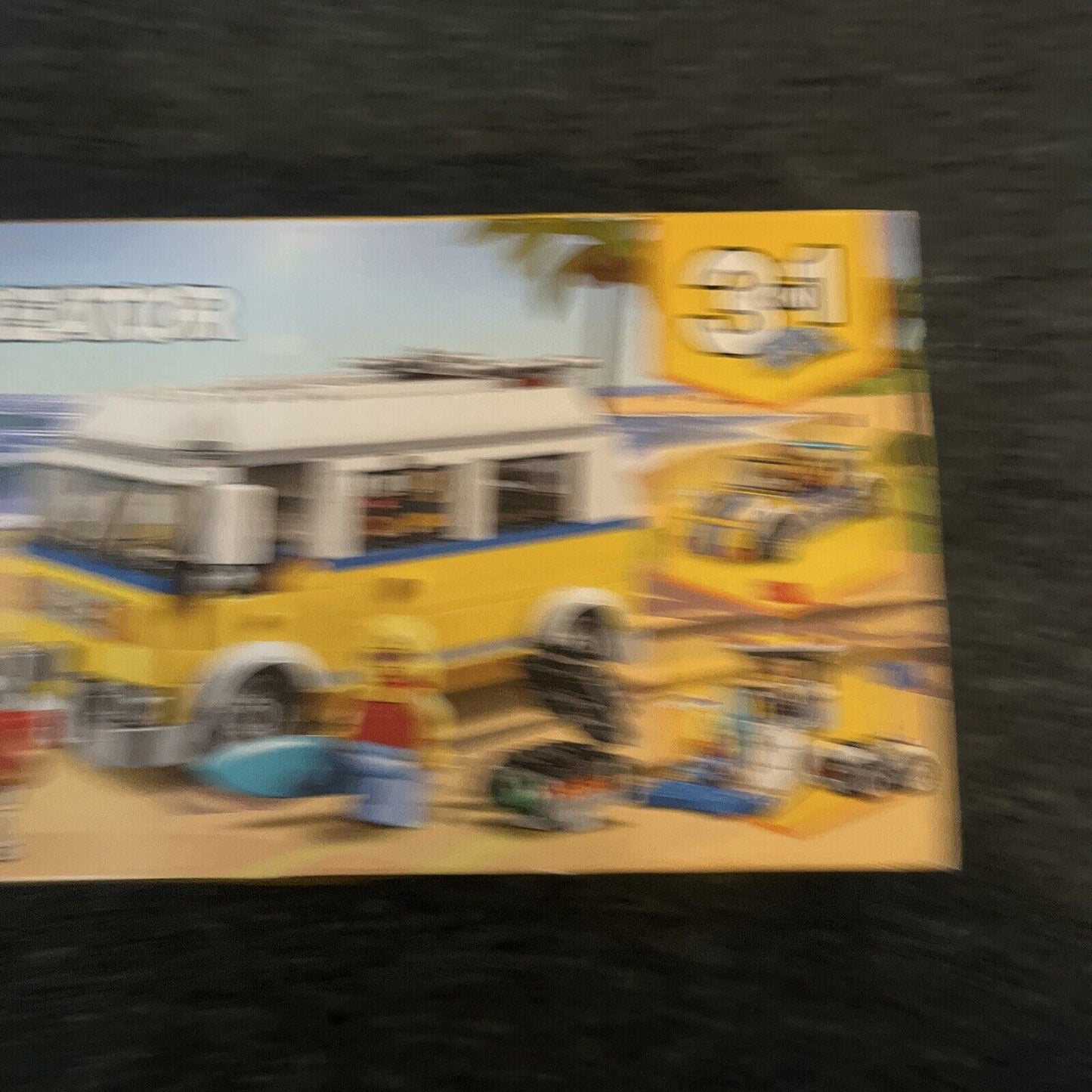 NEW LEGO CREATOR: Sunshine Surfer Van (31079)