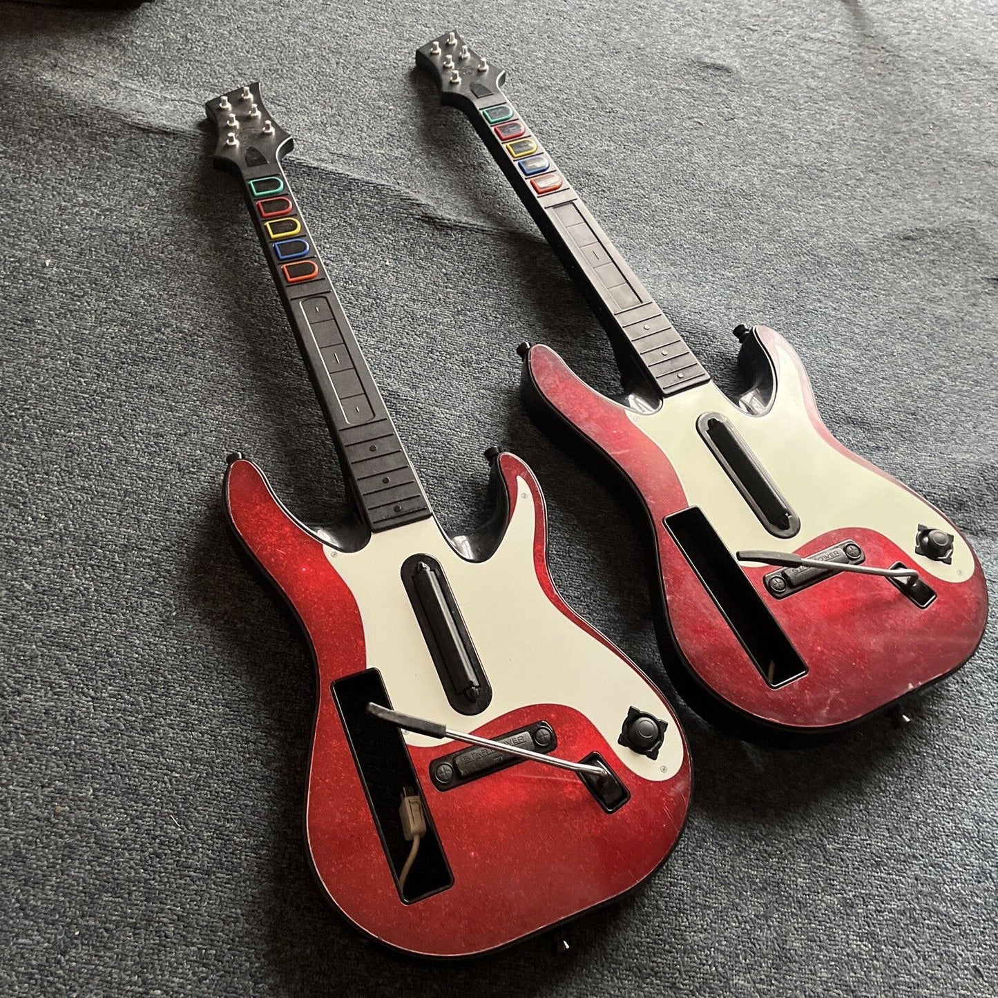 2x Guitar Hero Rock Band Wireless Guitar for Nintendo Wii 95911.805