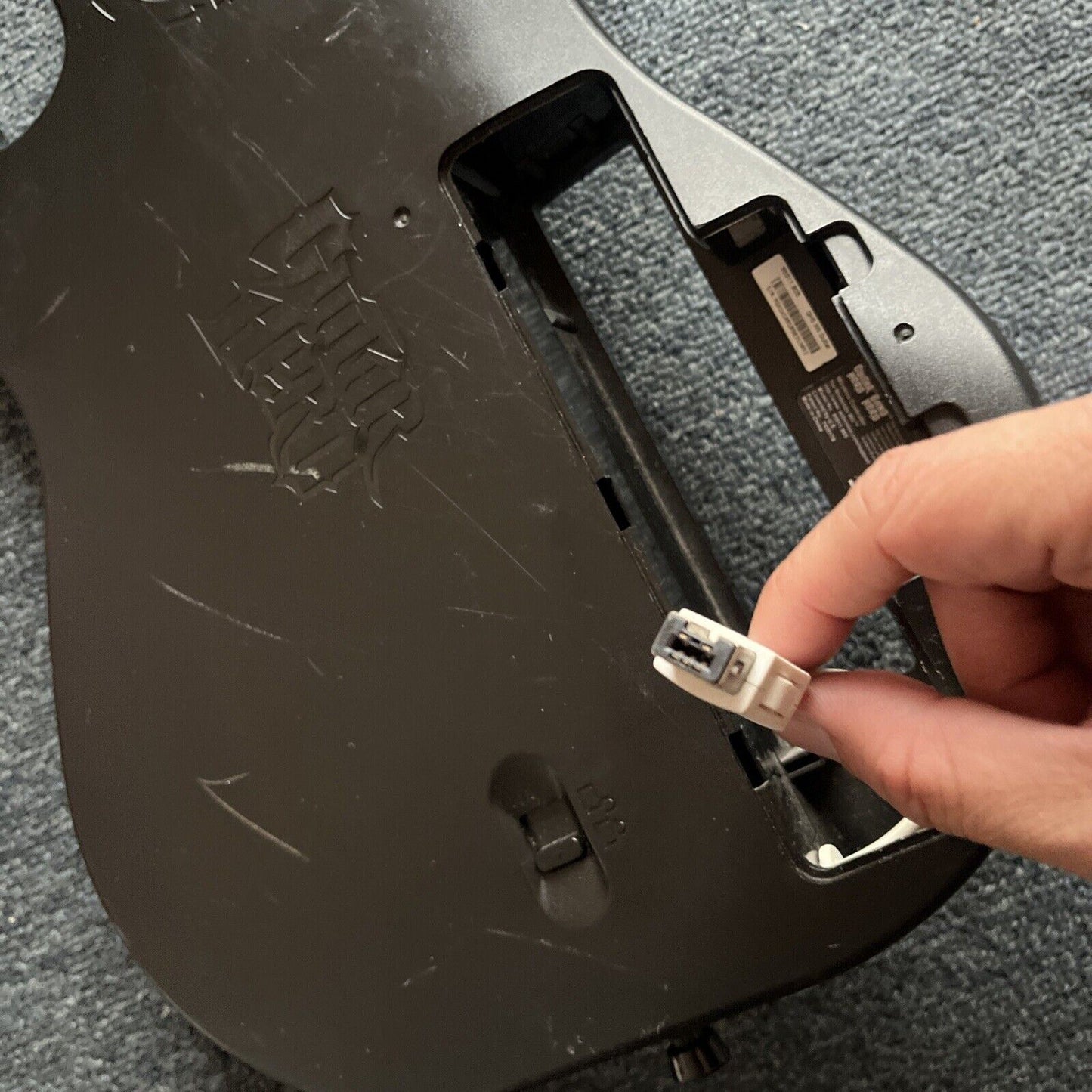 2x Guitar Hero Rock Band Wireless Guitar for Nintendo Wii 95911.805