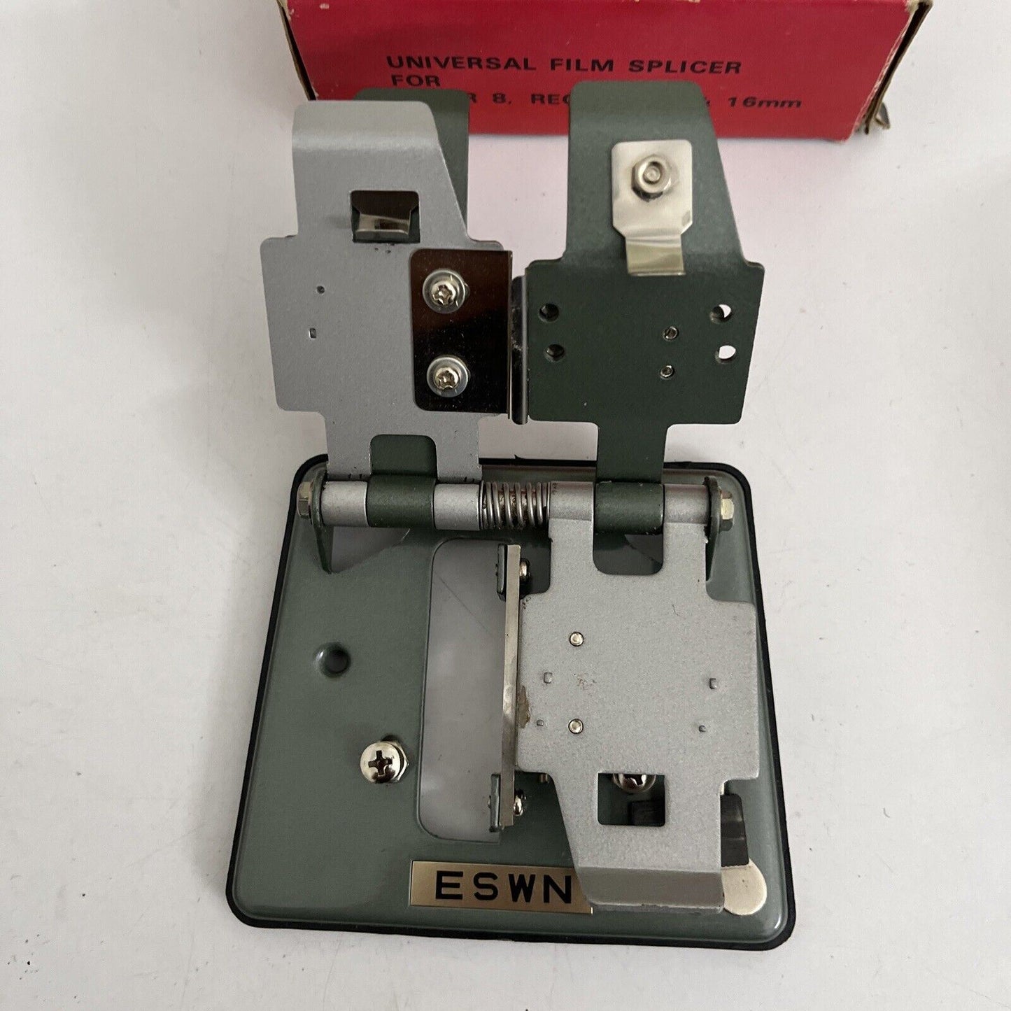 Vintage ESWN Universal Film Splicer for Super 8 & 16mm Film