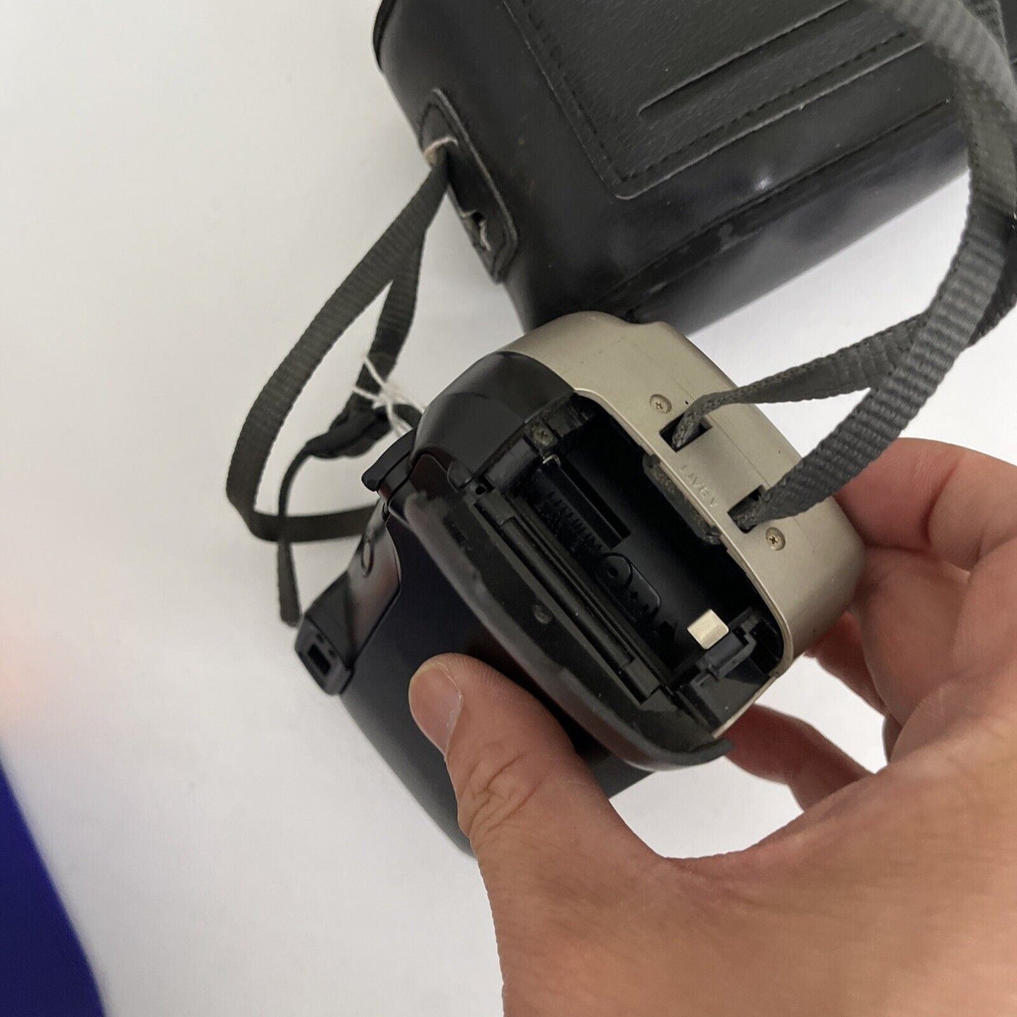 Minolta Riva Zoom 125EX 35mm Film Camera *for parts or repair*