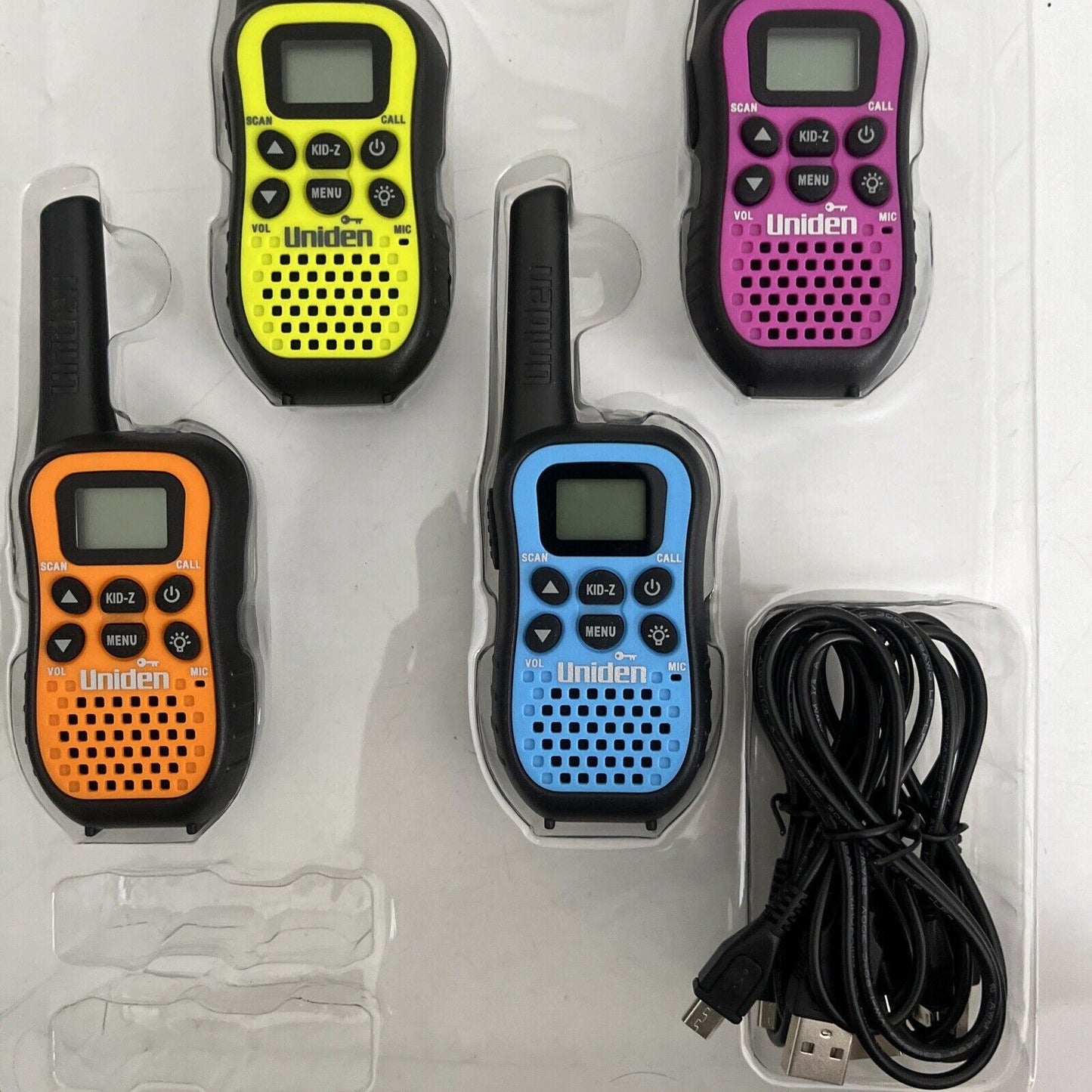 Uniden Walkie Talkie 80 Channel UHF CB 4x Handheld *batteries not included*