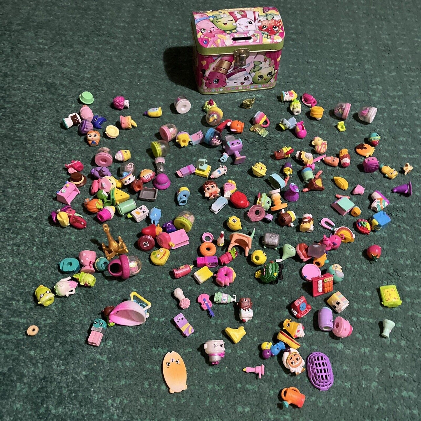 169x Shopkins Figures with Case