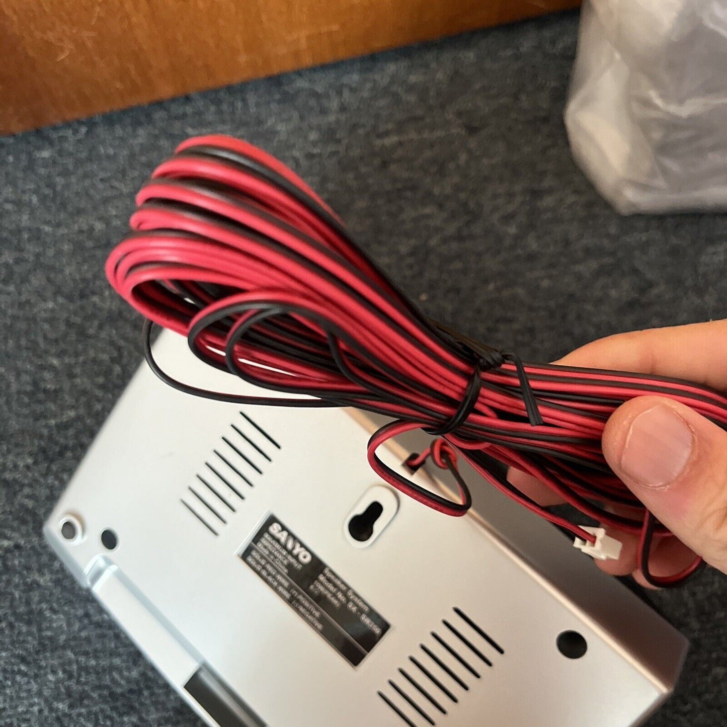 2x Sanyo Speakers Model SX-SR350 *New never used - speakers ONLY*