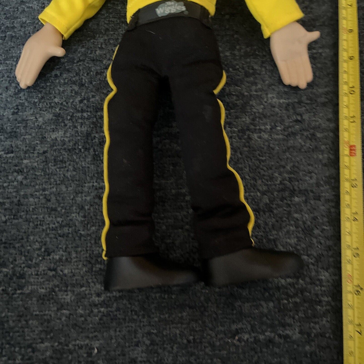 Greg The Wiggles Talking Singing Doll 37cm 2003 Spin Master