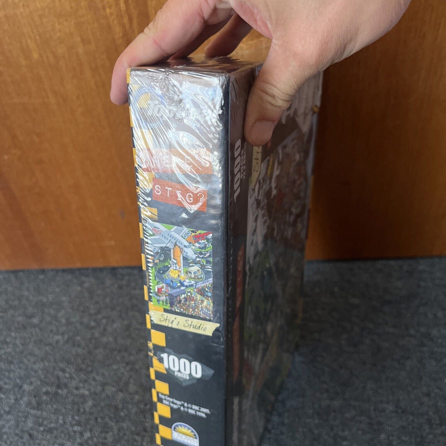 *New Sealed* Top Gear - Where's Stig ? Stig's Studio, 1000 Piece Jigsaw