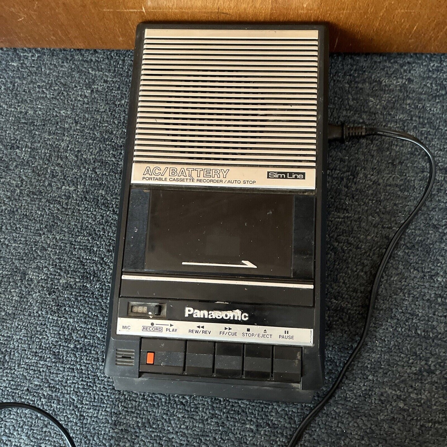 Panasonic Slim Line Portable Cassette Recorder RQ-2104 *missing battery lid*