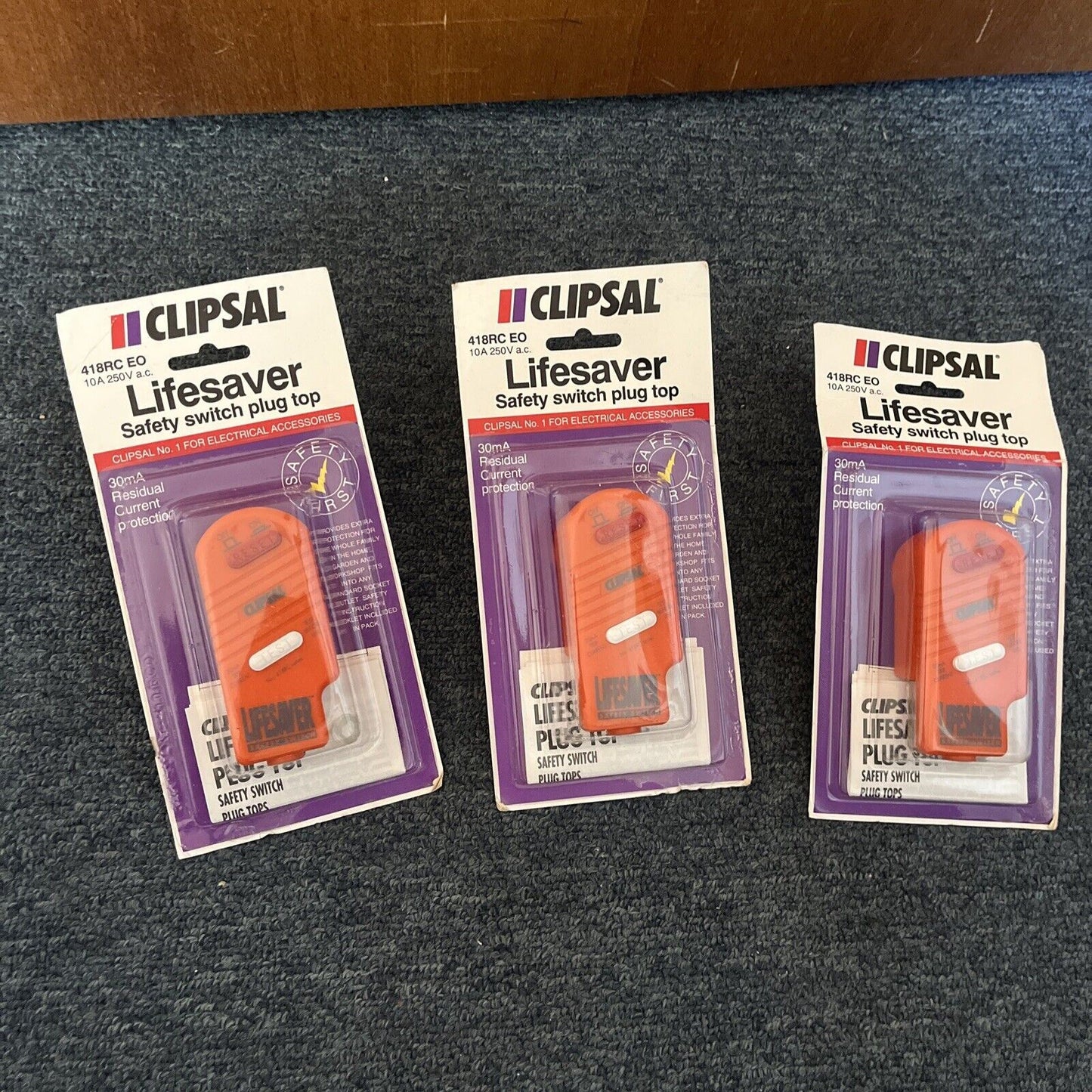 *New Sealed* 3x Clipsal Lifesaver Safety Switch Plug Top 418RC EO