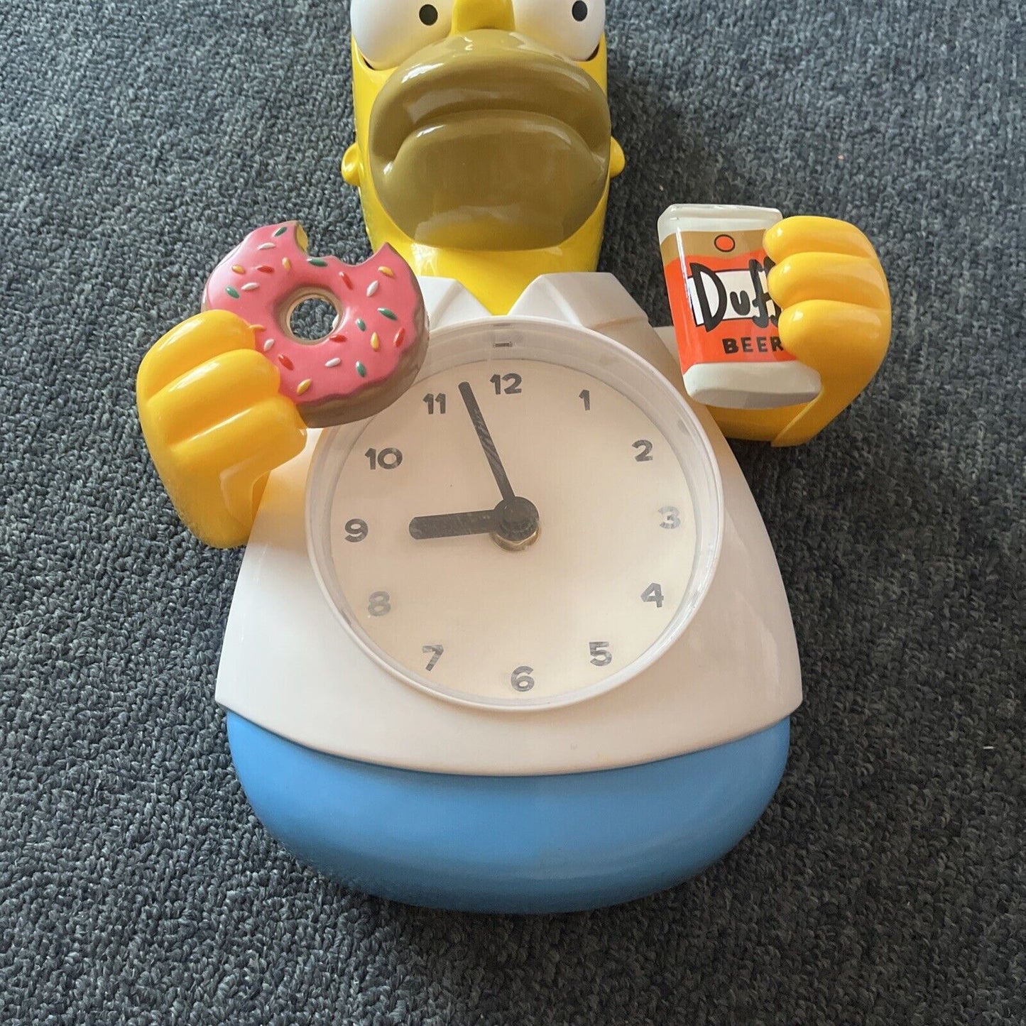 Homer Simpson Wall Clock with Moving Arms Donut Duff Beer 2009