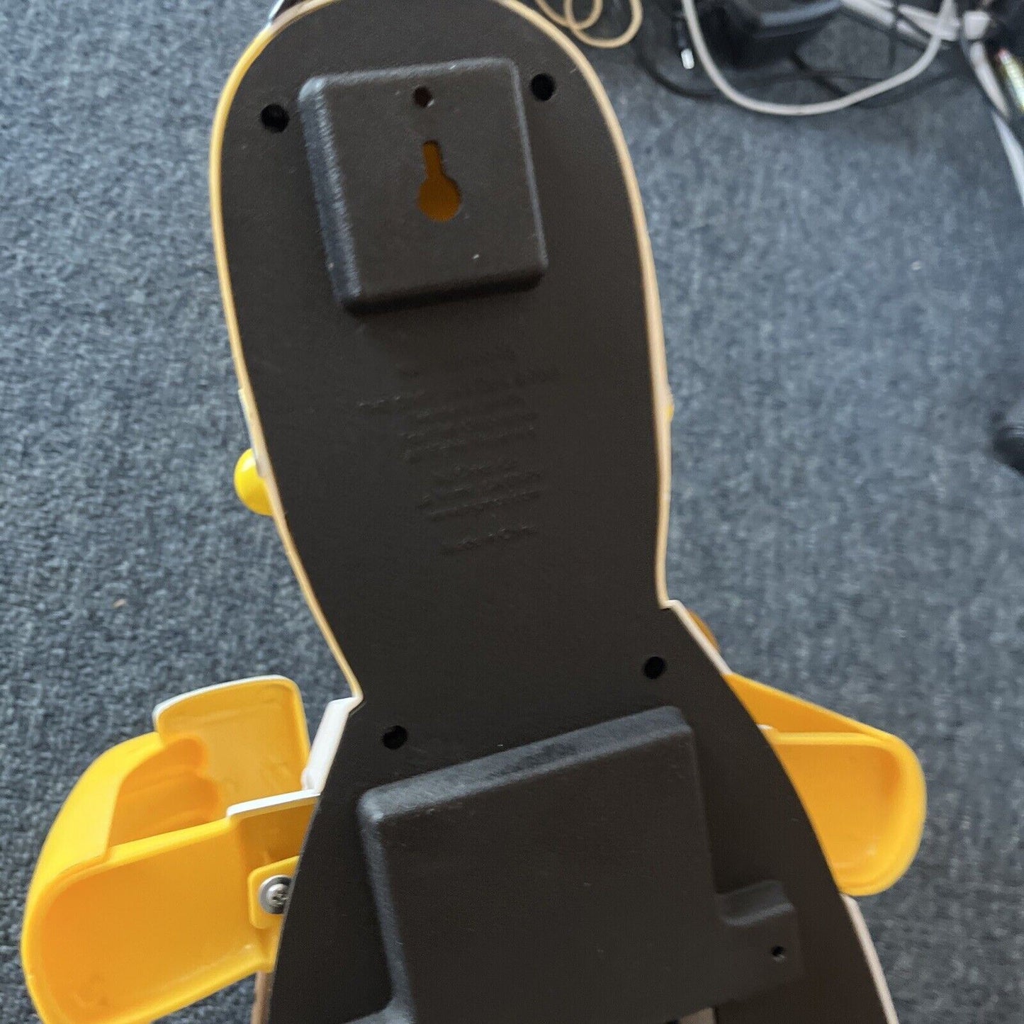 Homer Simpson Wall Clock with Moving Arms Donut Duff Beer 2009