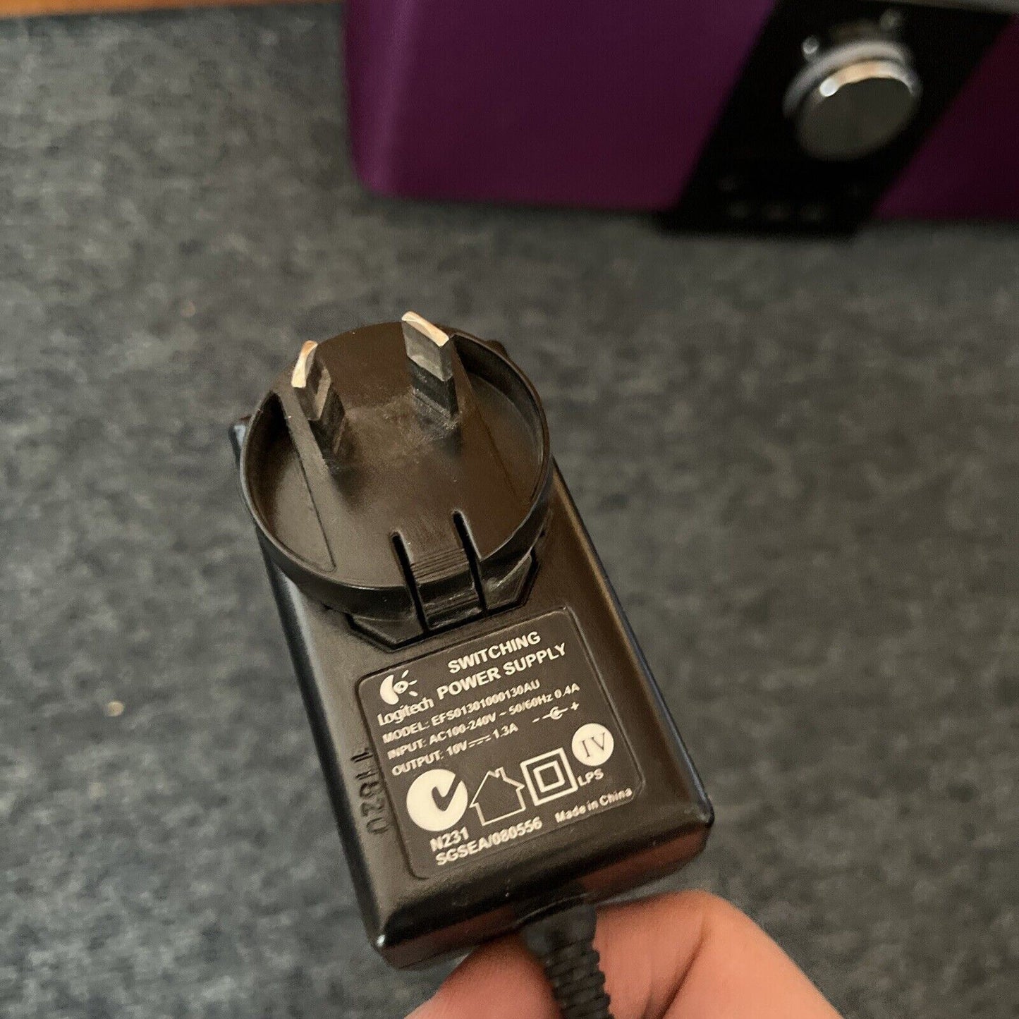 Logitech Pure-Fi Express Plus 30-Pin iPod Dock Speaker Alarm Clock S-0067