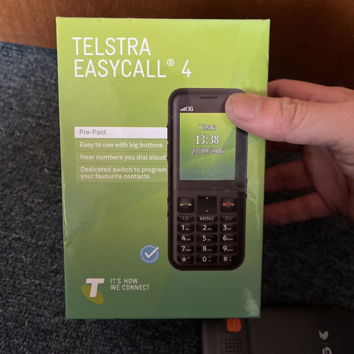 Telstra EasyCall 4 ZTE T303 Next G Big Buttons Mobile Phone *Telstra Locked*