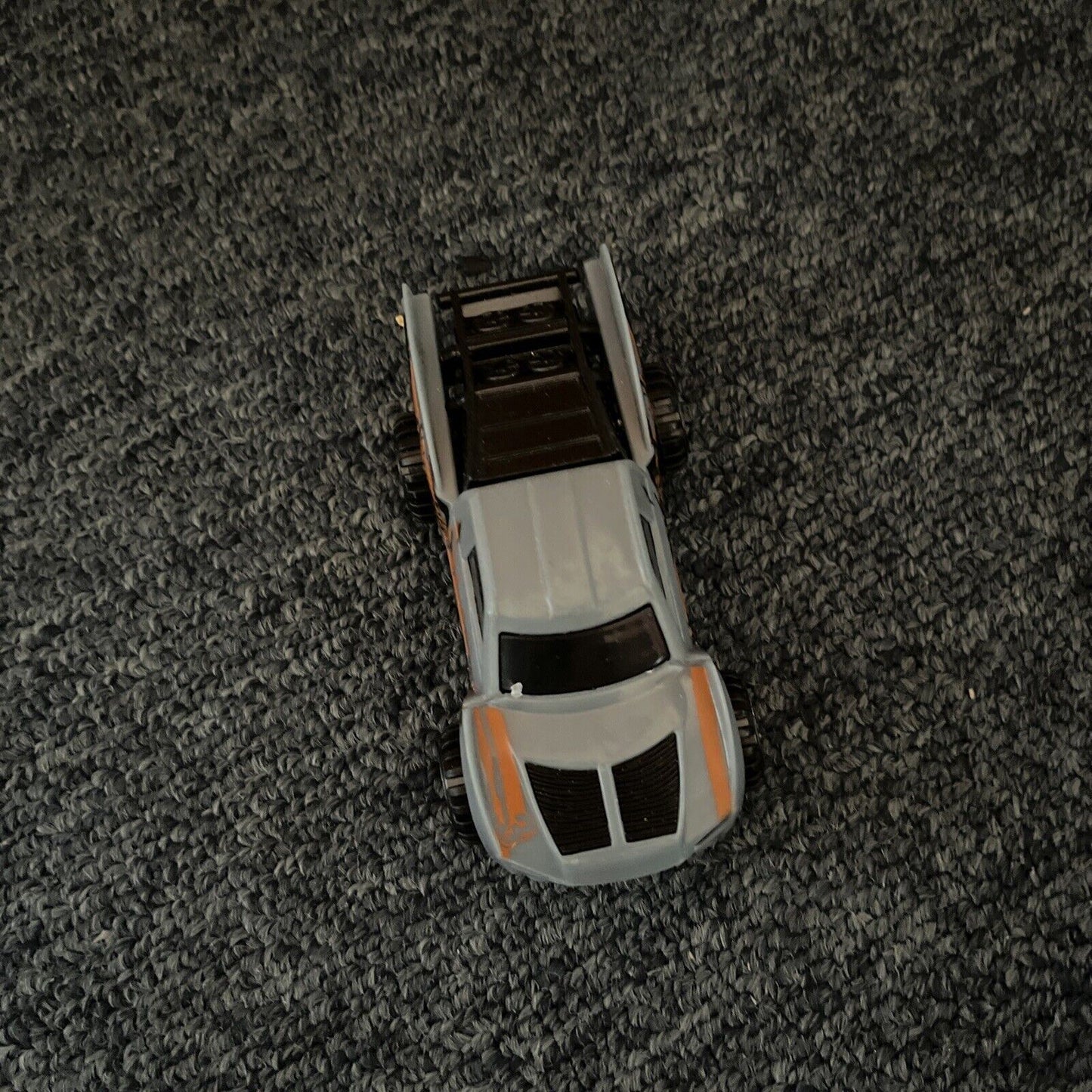 3x Hot Wheels Monster Truck & Hot Wheels Car