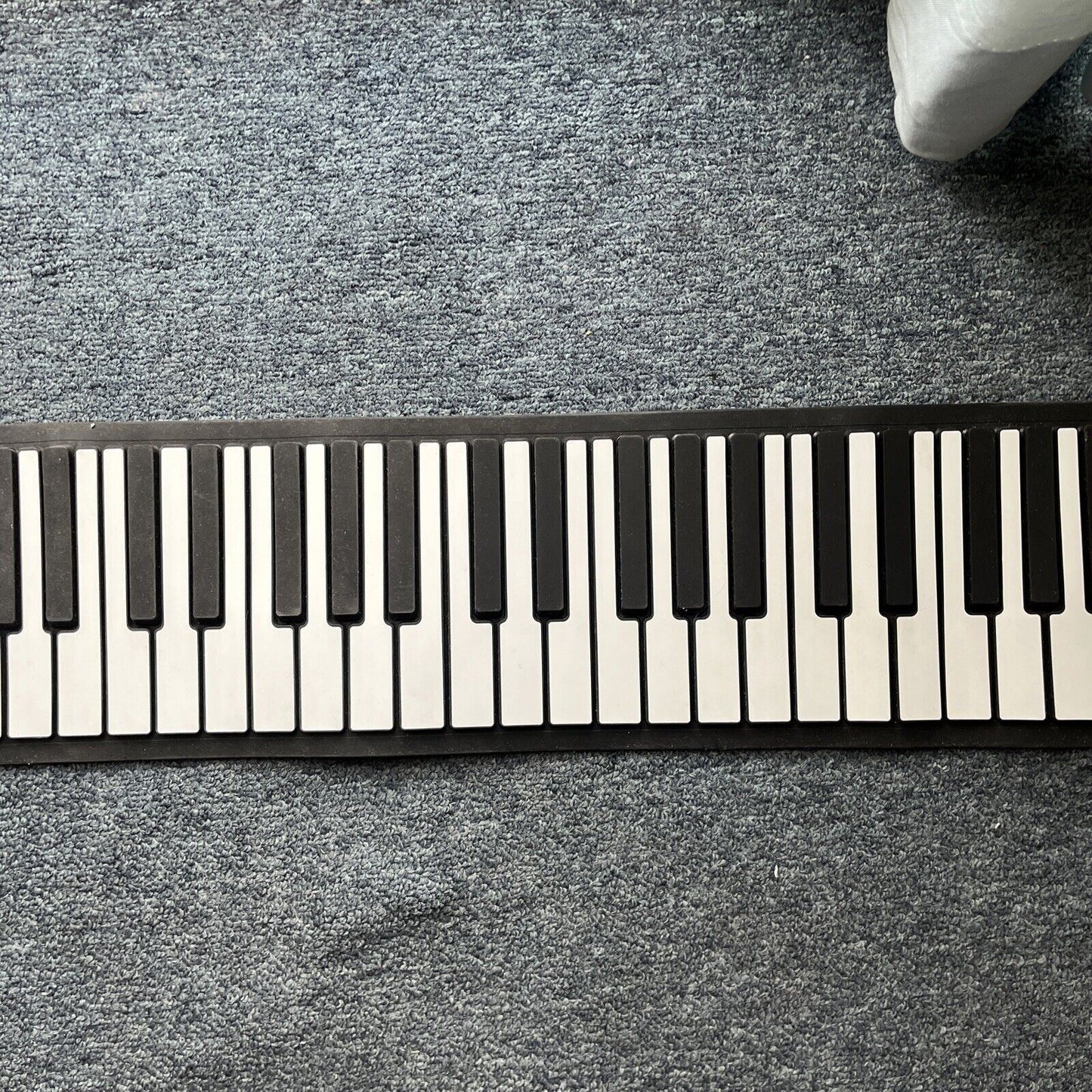 88 Keys Portable Keyboard Piano Foldable Electric Hand Rolls Piano Rechargeable