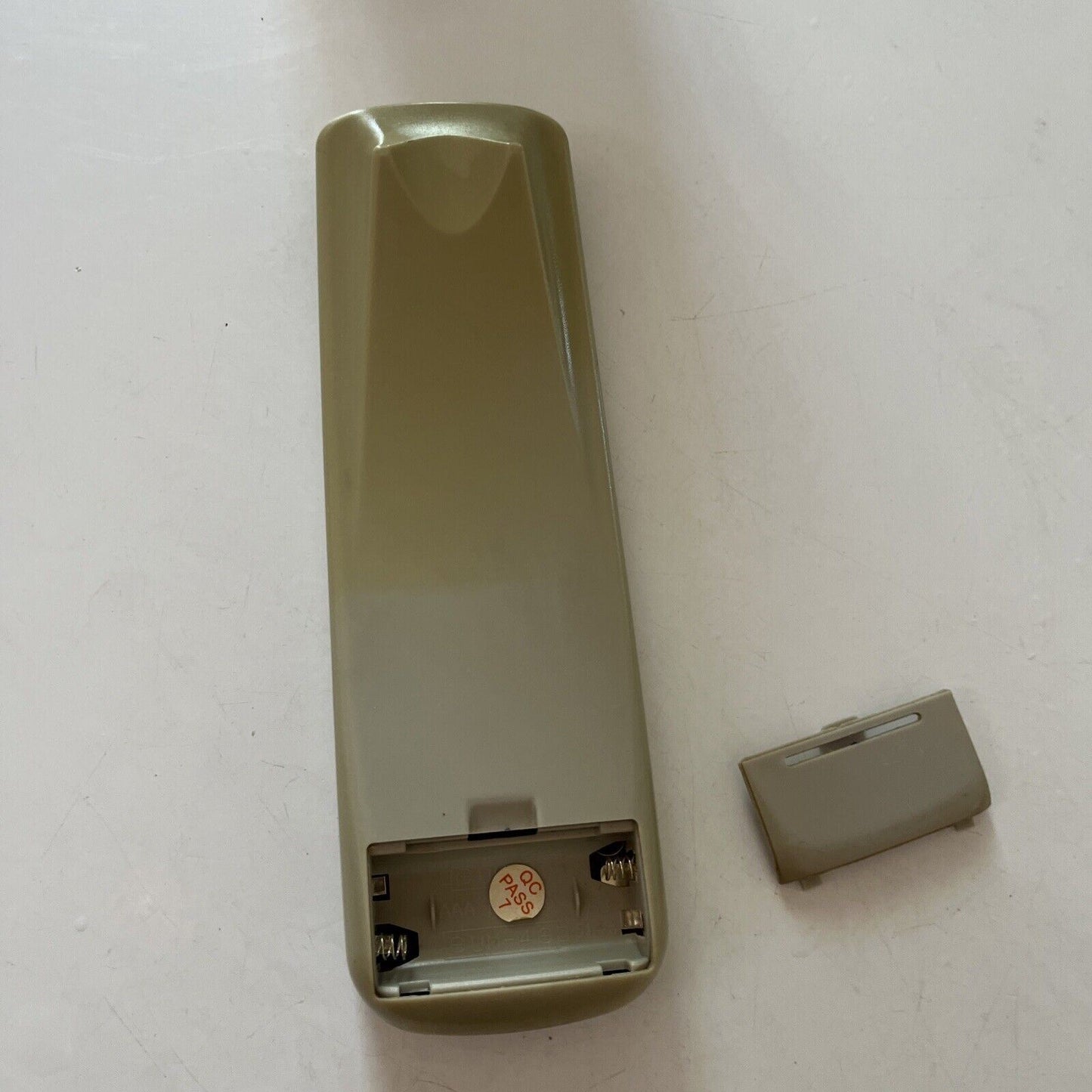 Genuine Magnavox SJ-S1A-3 Remote Control for DVD player