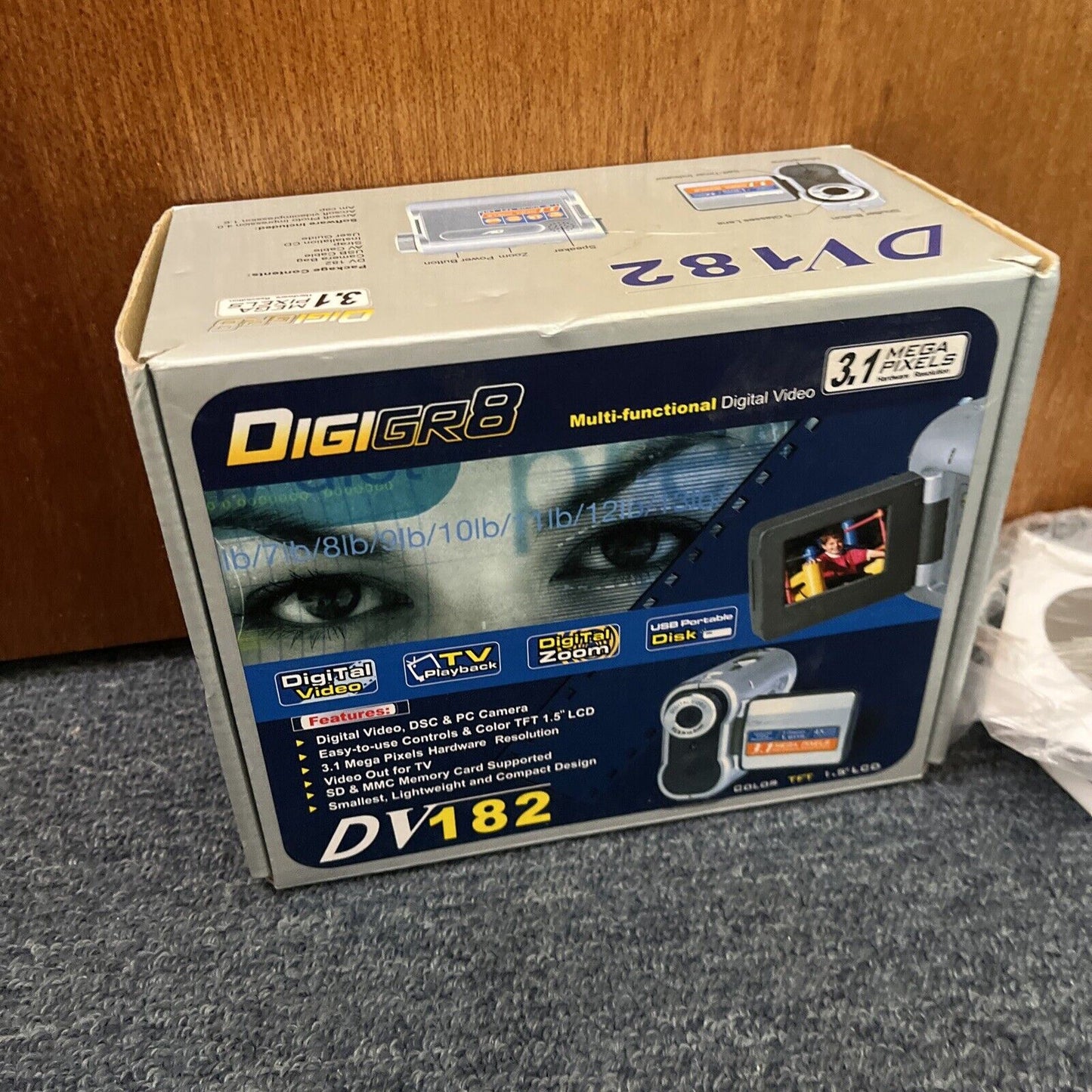 Digigr8 DV182 Digital Camcorder 3.1MP SD