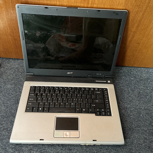 Acer 1640 Series ZL8 Laptop 2gb RAM 15" 60gb HDD *for parts or repair*