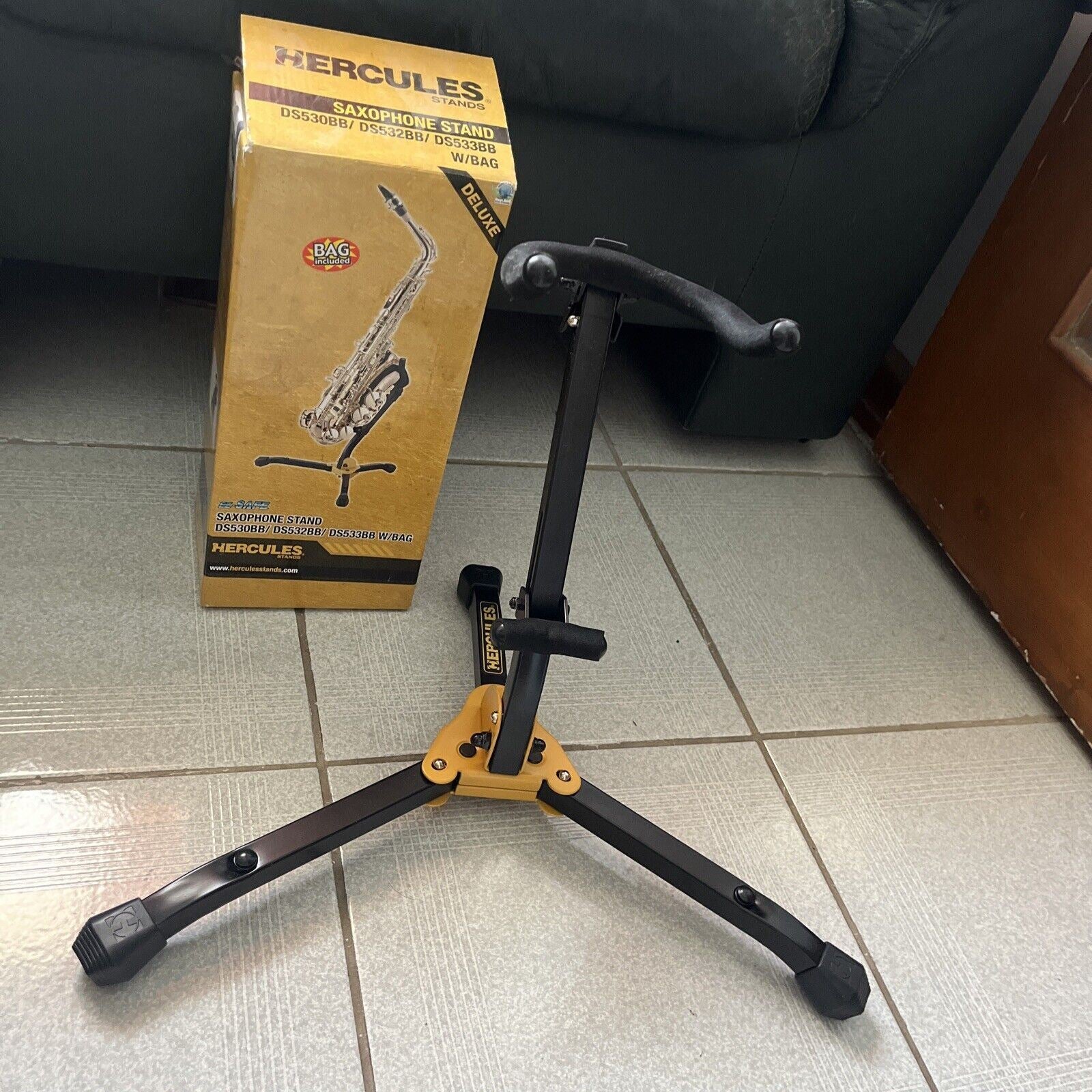 Hercules Alto/Tenor Saxophone Stand Deluxe with Bag DS530BB – Retro Unit