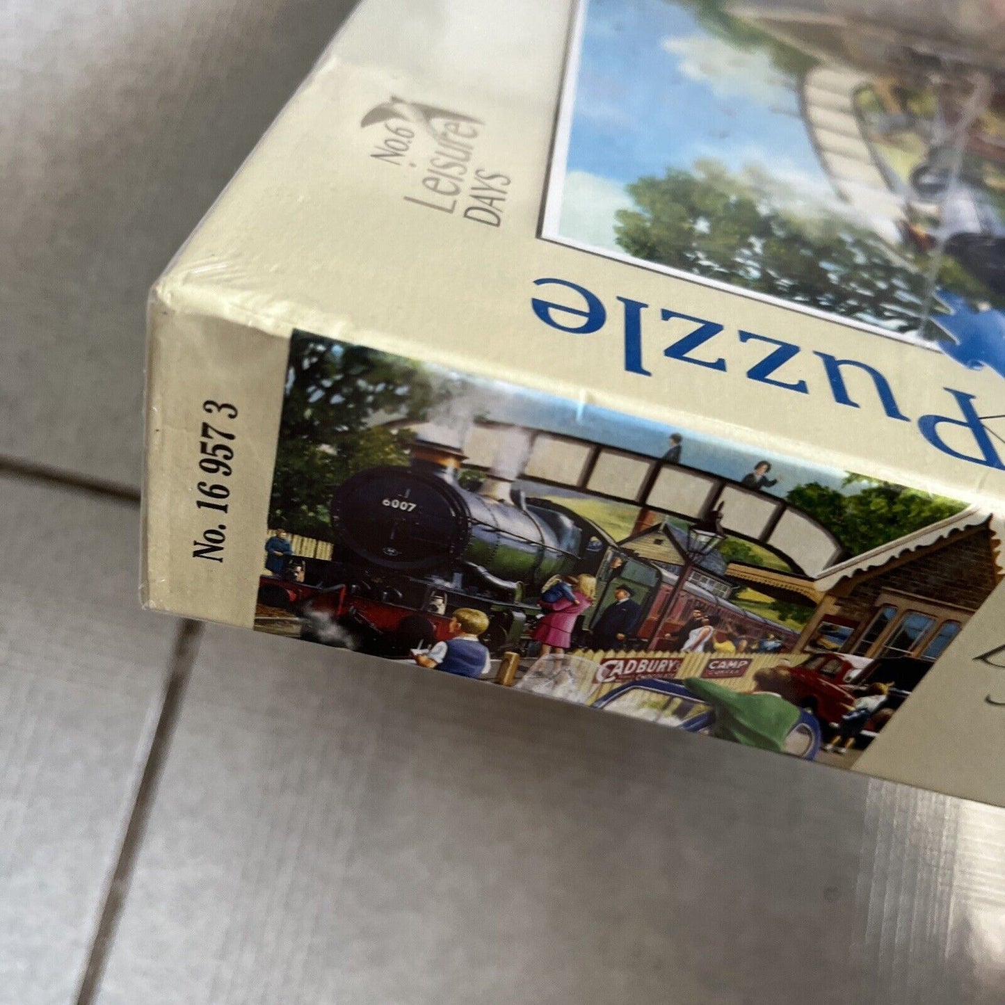 *New Sealed* Ravensburger - Leisure Days: Days Out Puzzle Kevin Walsh 1000pc