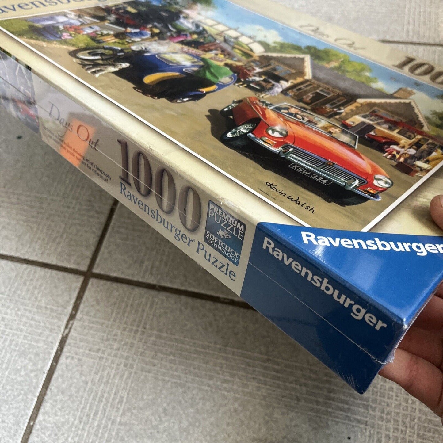 *New Sealed* Ravensburger - Leisure Days: Days Out Puzzle Kevin Walsh 1000pc