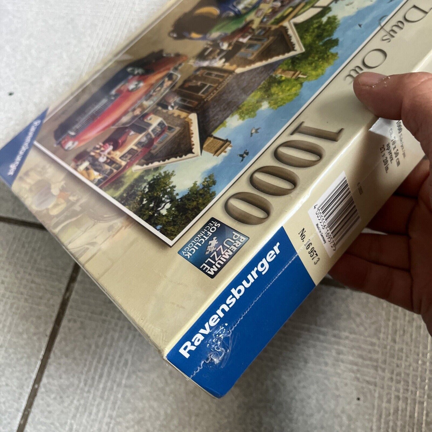 *New Sealed* Ravensburger - Leisure Days: Days Out Puzzle Kevin Walsh 1000pc