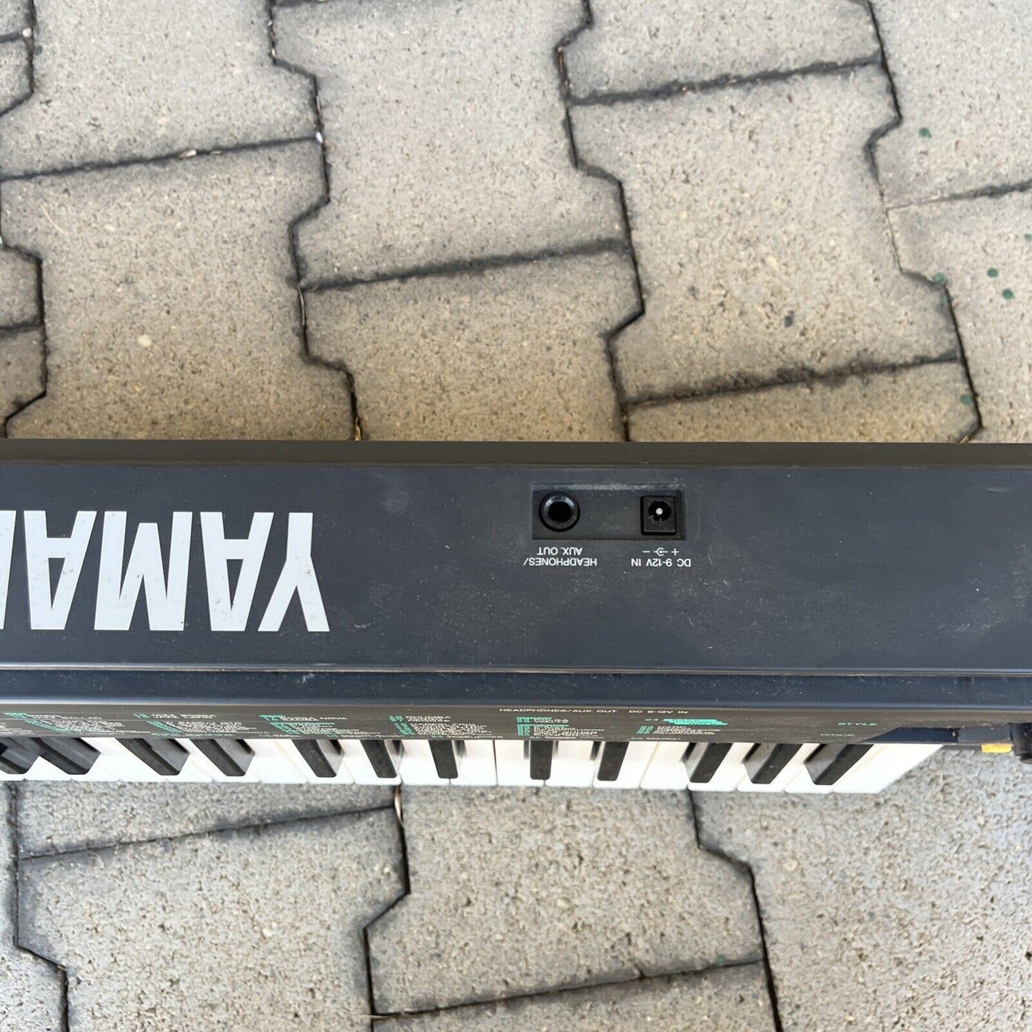 Yamaha PSR-75 Electronic Keyboard *for parts or repair*