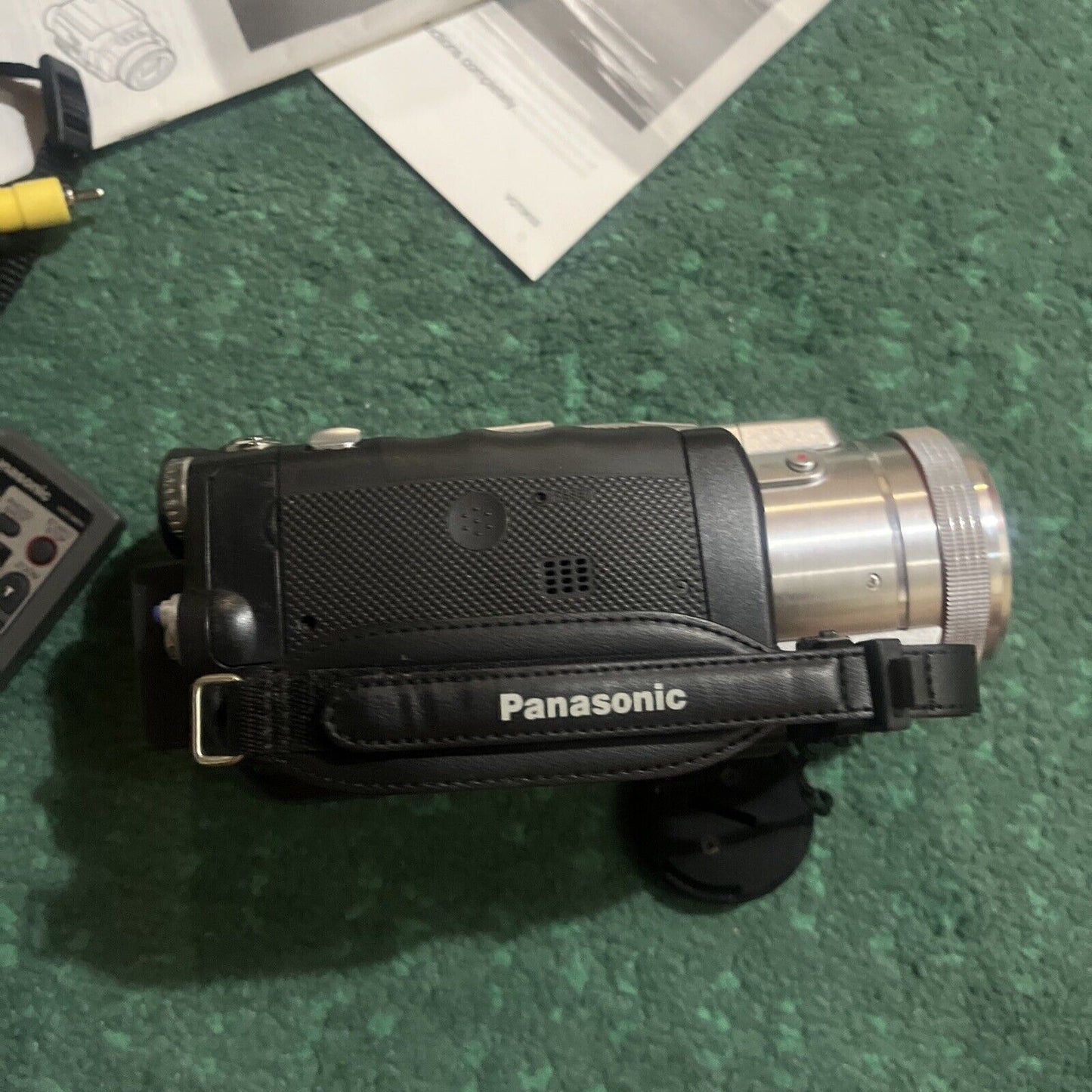 Panasonic NV-GS400 Mini DV Digital Video Camera *works but requires new battery*