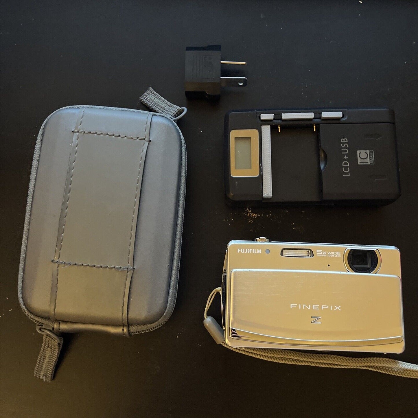 Fujifilm Finepix Z90 Digital Camera Touchscreen 14.2MP