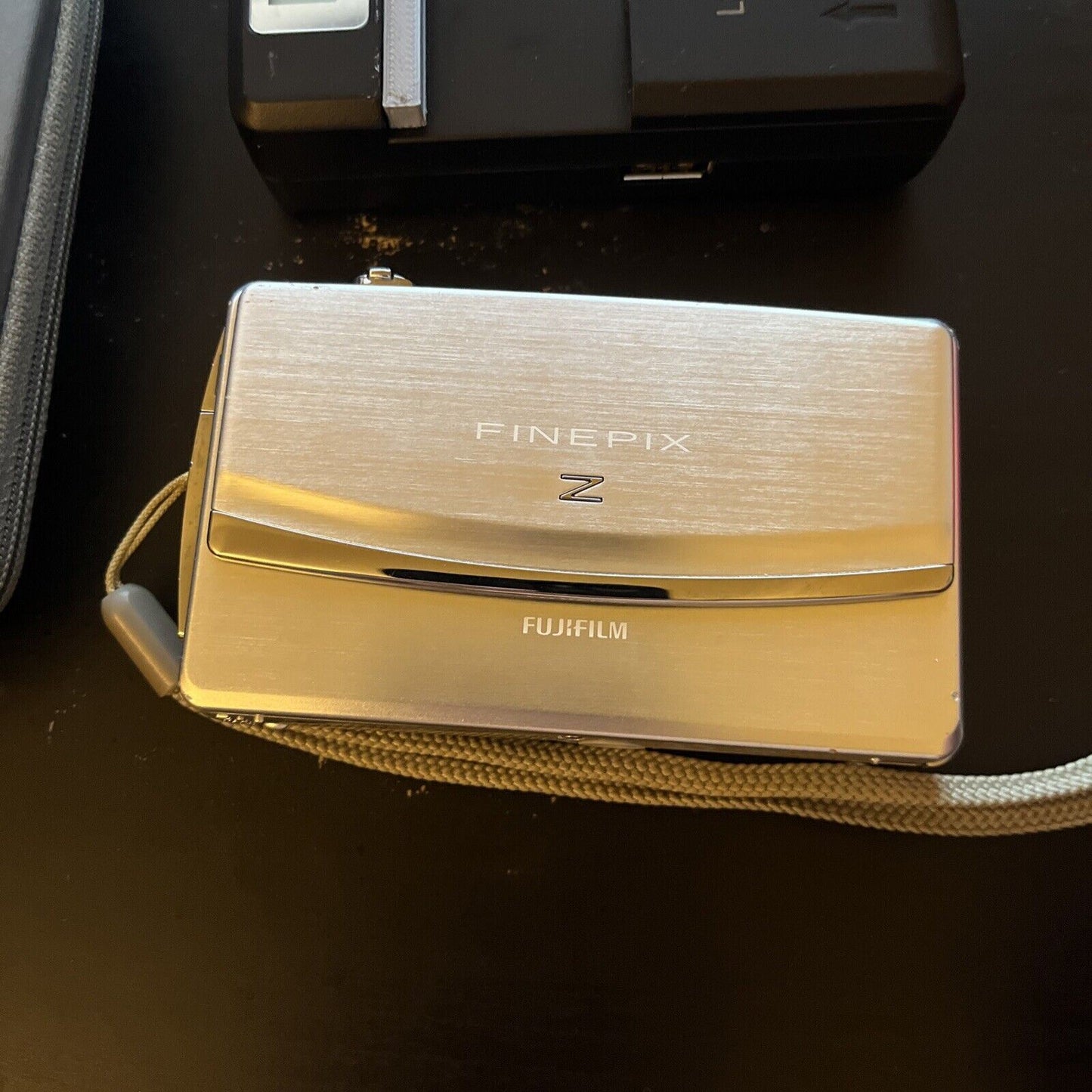 Fujifilm Finepix Z90 Digital Camera Touchscreen 14.2MP