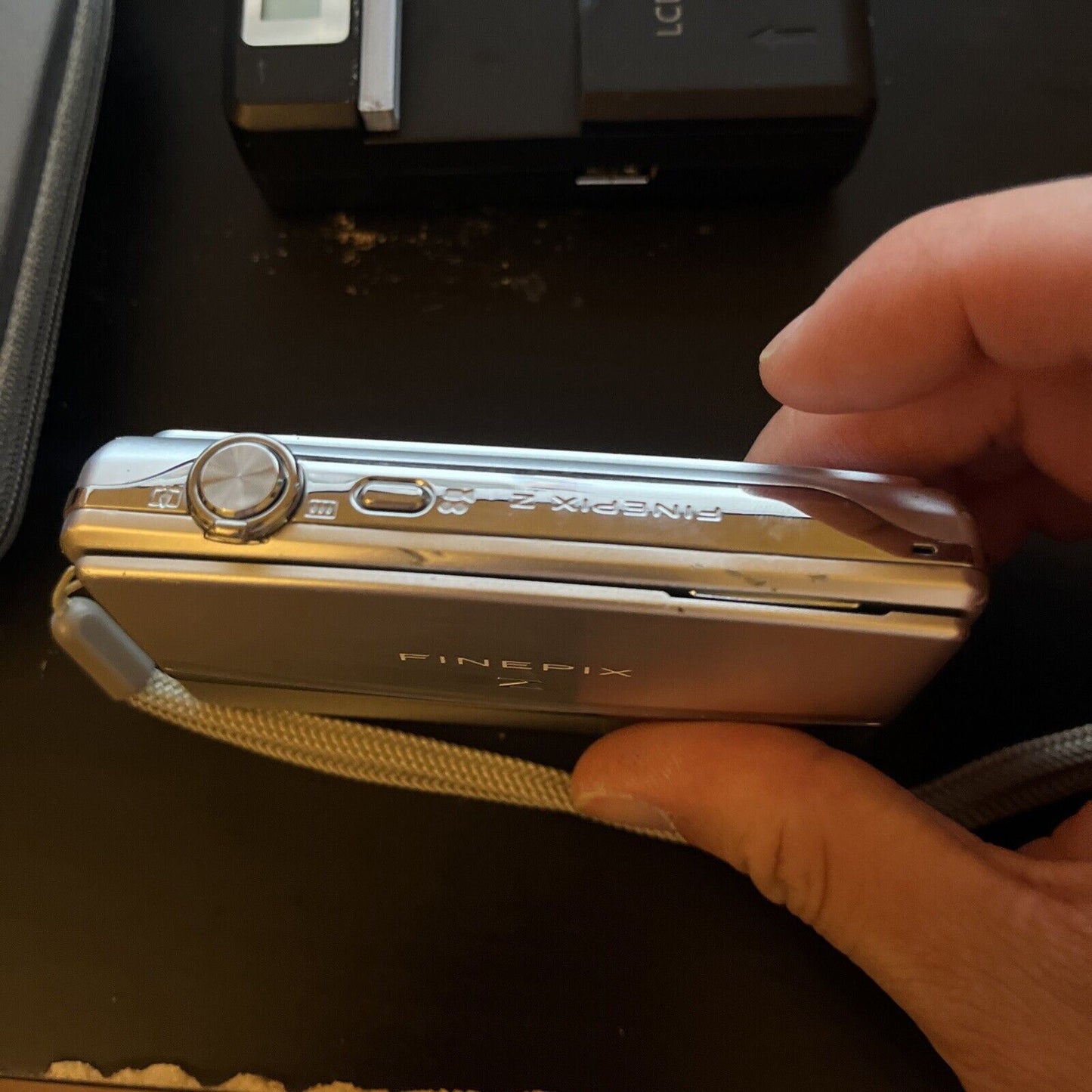 Fujifilm Finepix Z90 Digital Camera Touchscreen 14.2MP