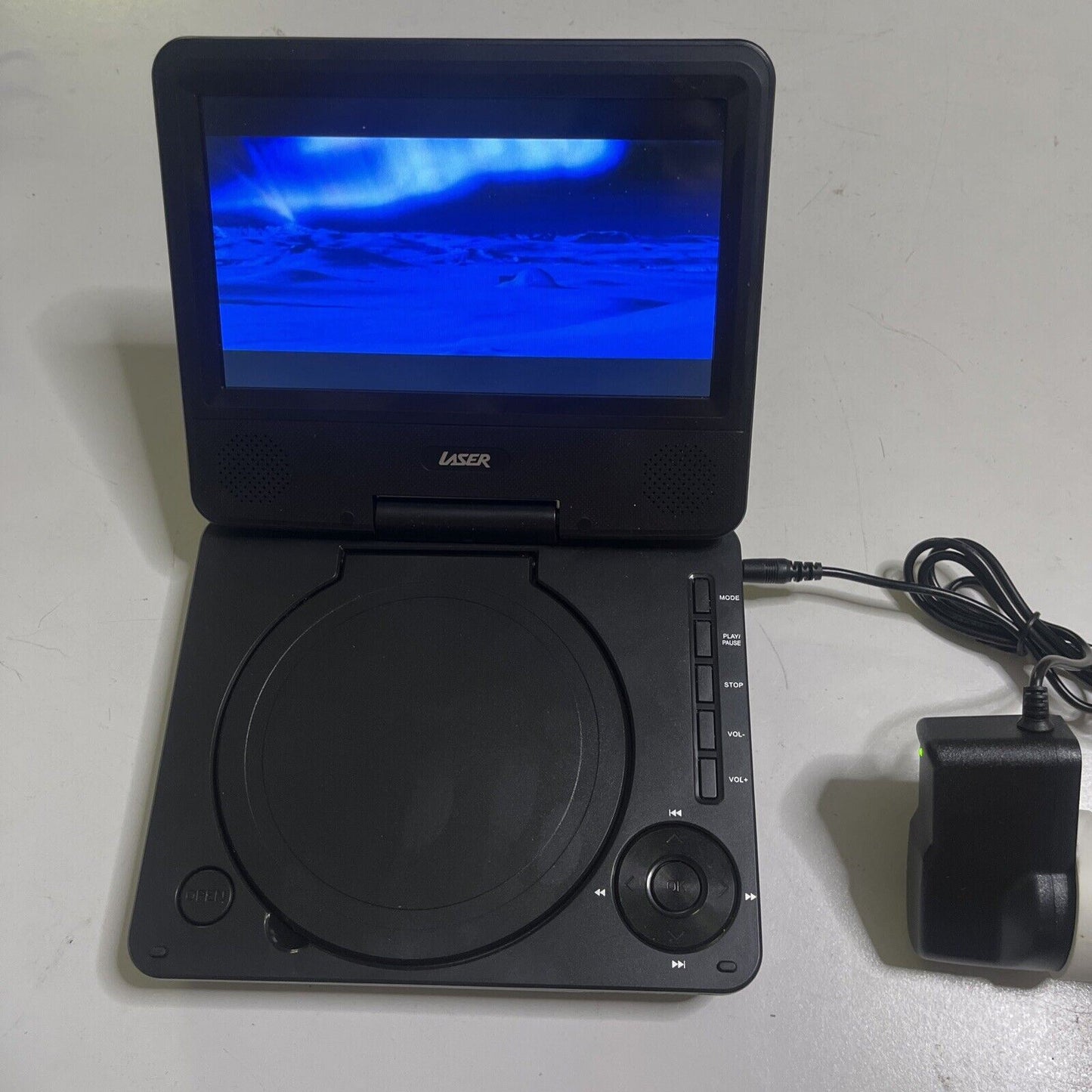 Laser 7" Portable DVD Player Multi-Region DVD-PT-7D