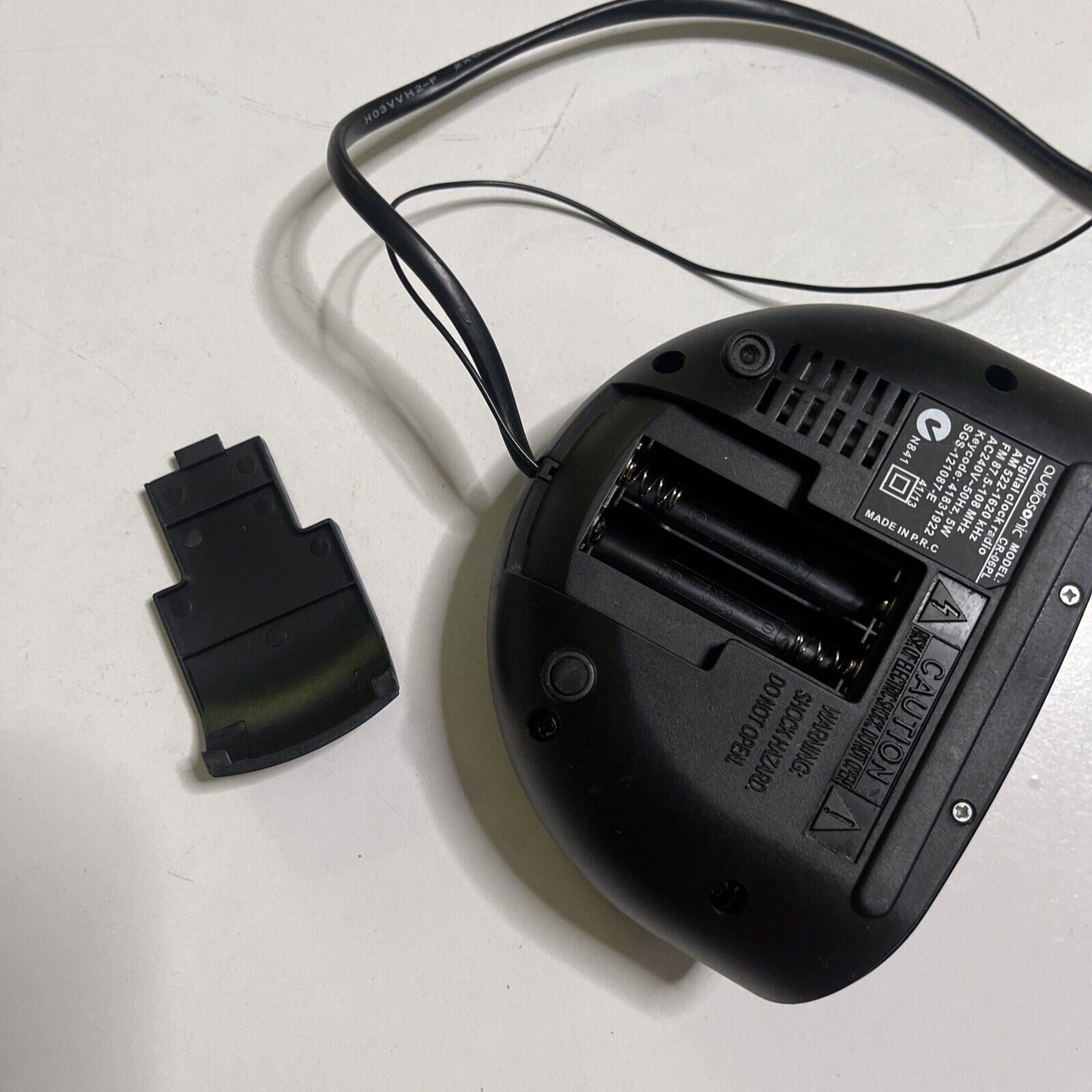 Audiosonic CR06PL Digital Clock Alarm AM/FM Radio Retro Unit