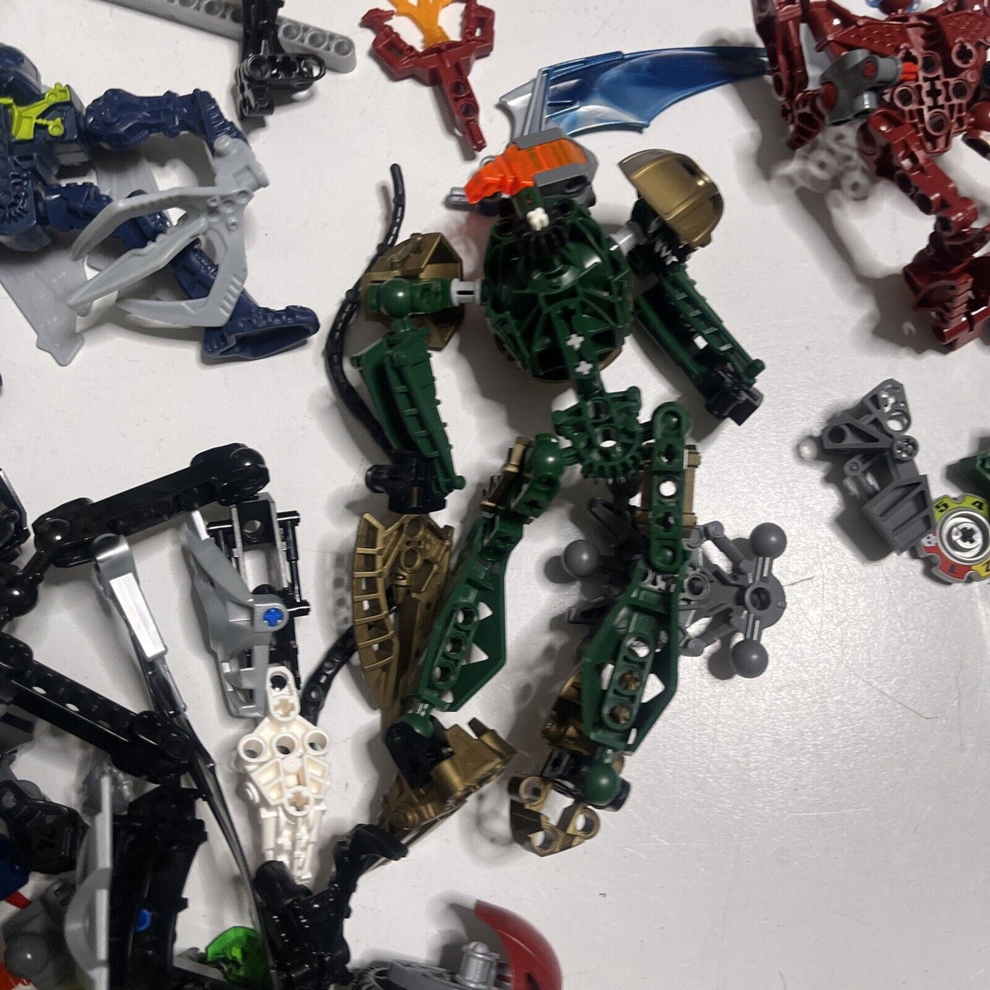 Lego Bionicle 595grams Assorted Characters Weapons and Pieces