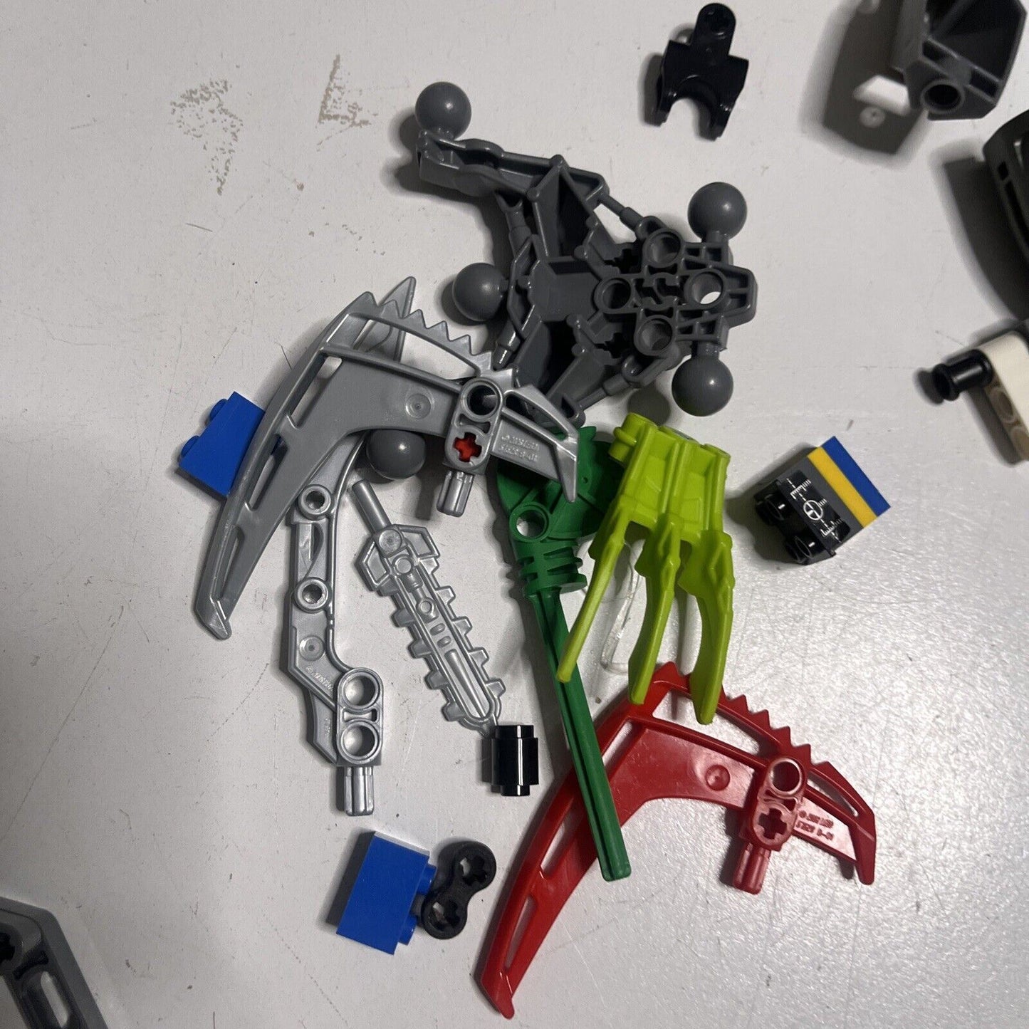 Lego Bionicle 415grams Assorted Characters Weapons and Pieces