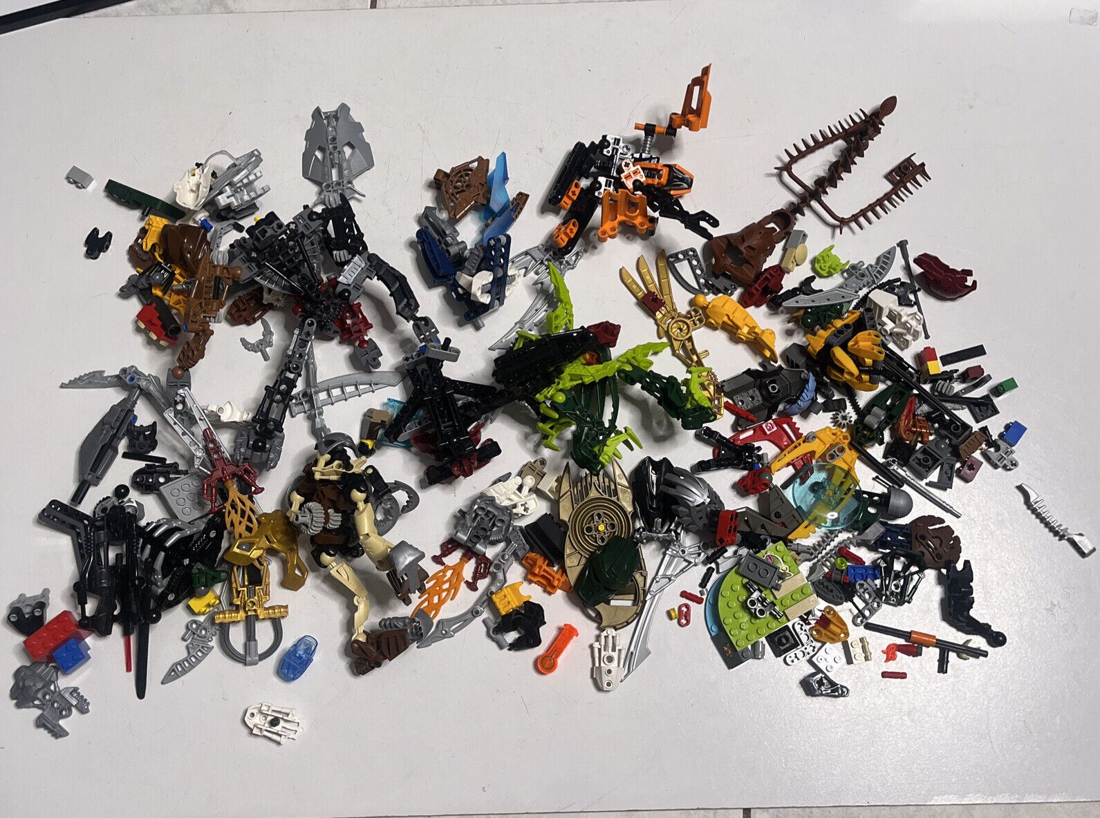 Bionicle pieces discount