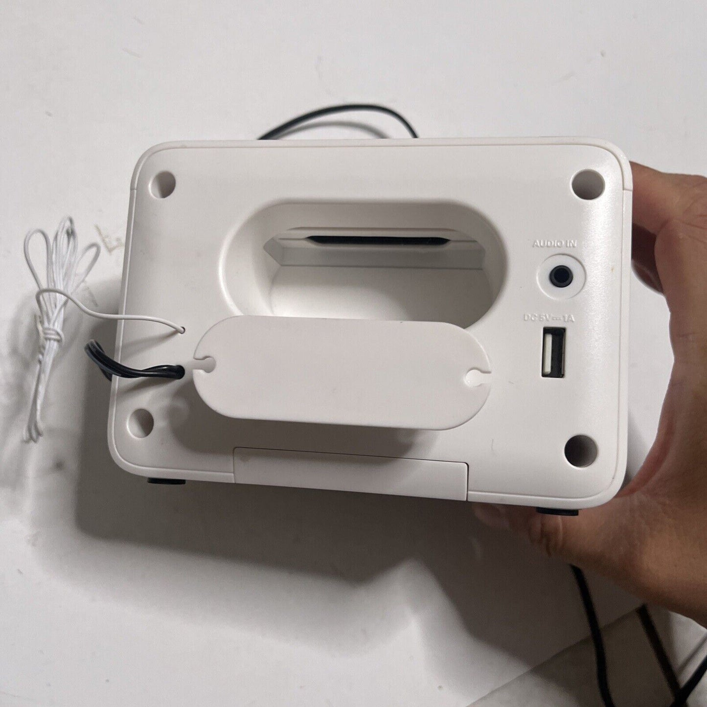 Philips AJT5300W/79 Digital Alarm Clock Bluetooth FM Radio