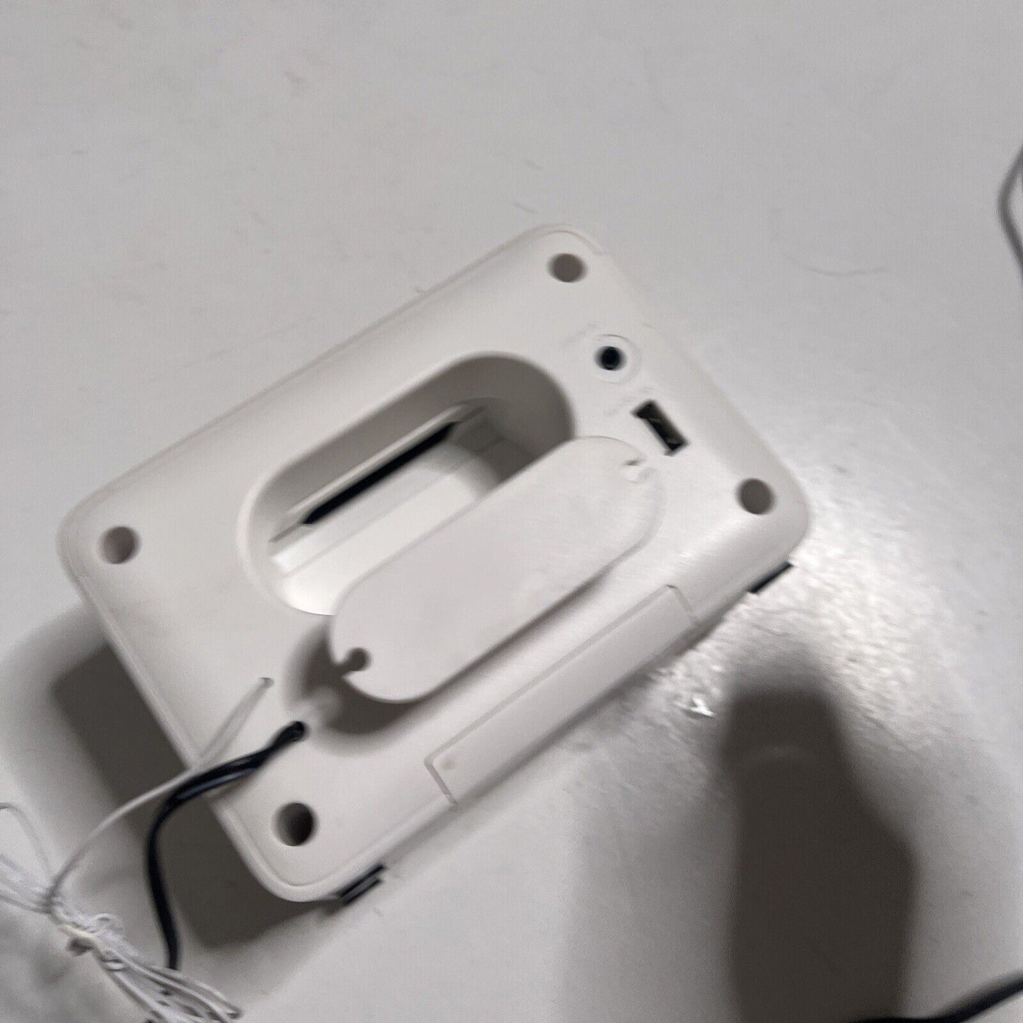 Philips AJT5300W/79 Digital Alarm Clock Bluetooth FM Radio