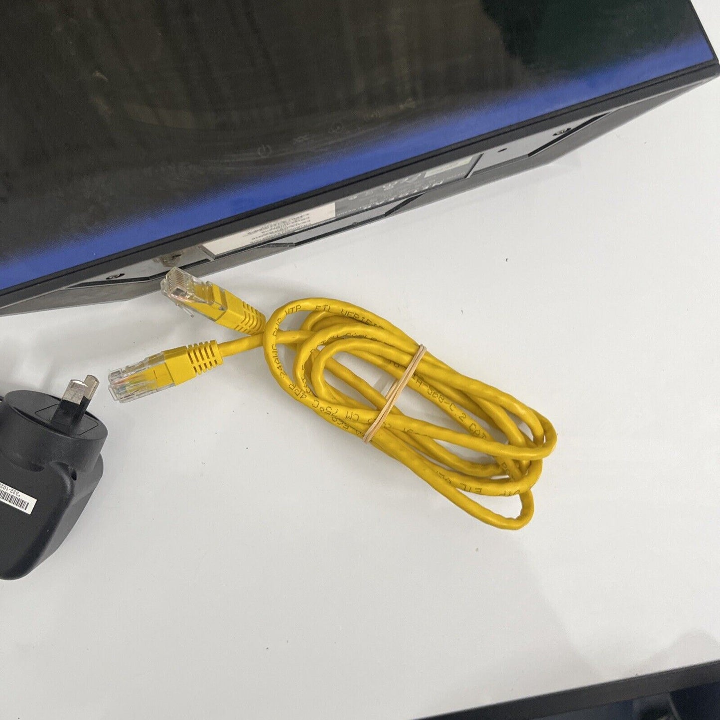 NETGEAR D6200 - ADSL Wifi AC1200 Modem Router - w/ Power, DSL & Ethernet Cables