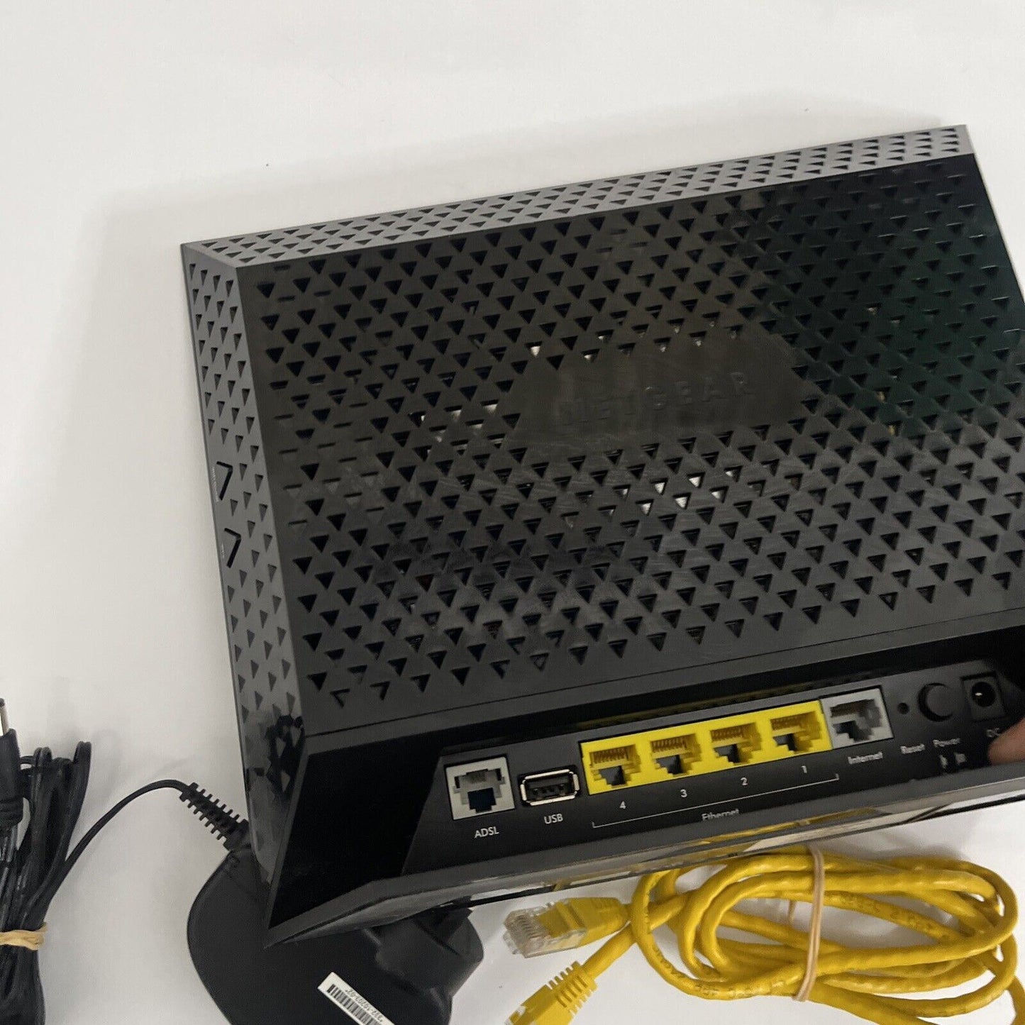 NETGEAR D6200 - ADSL Wifi AC1200 Modem Router - w/ Power, DSL & Ethernet Cables