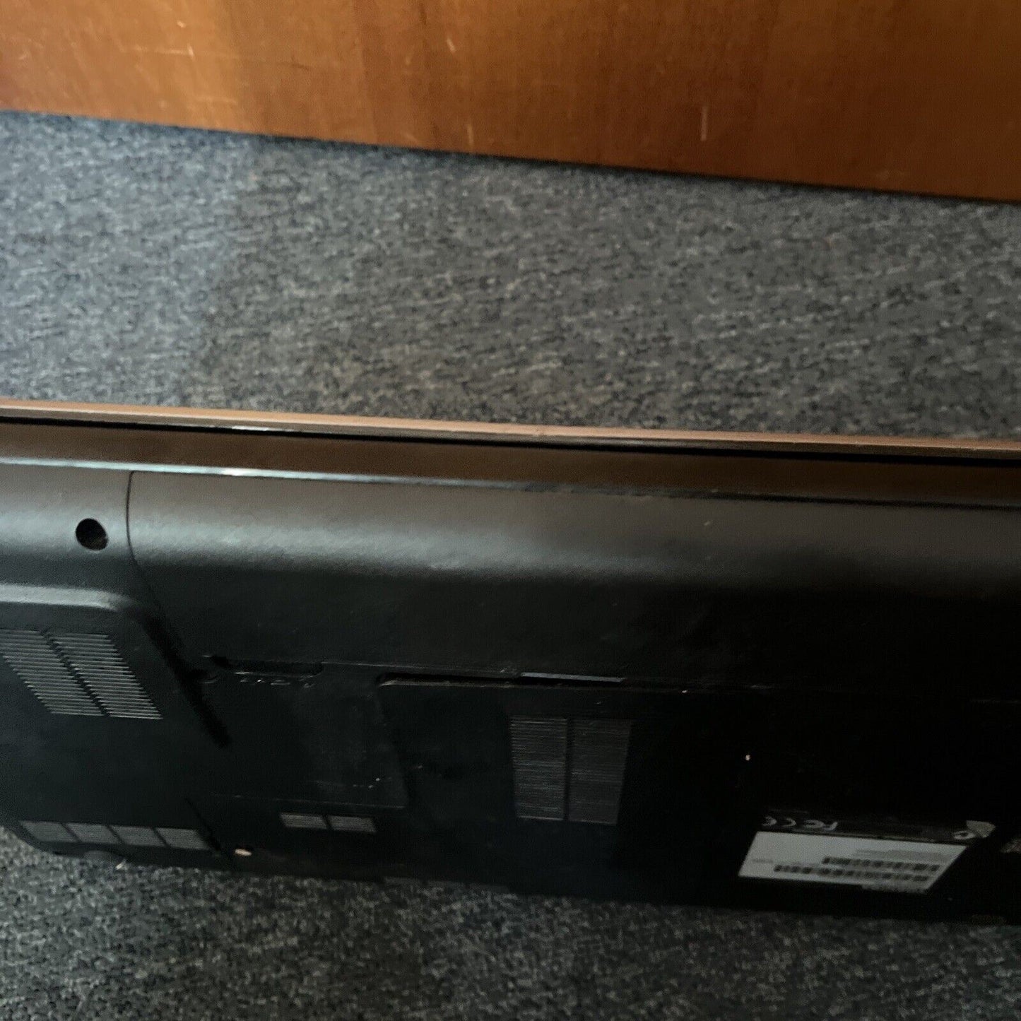 Toshiba Satellite L850 Laptop 4gb RAM 1TB HDD *Not Working Cracked Screen*