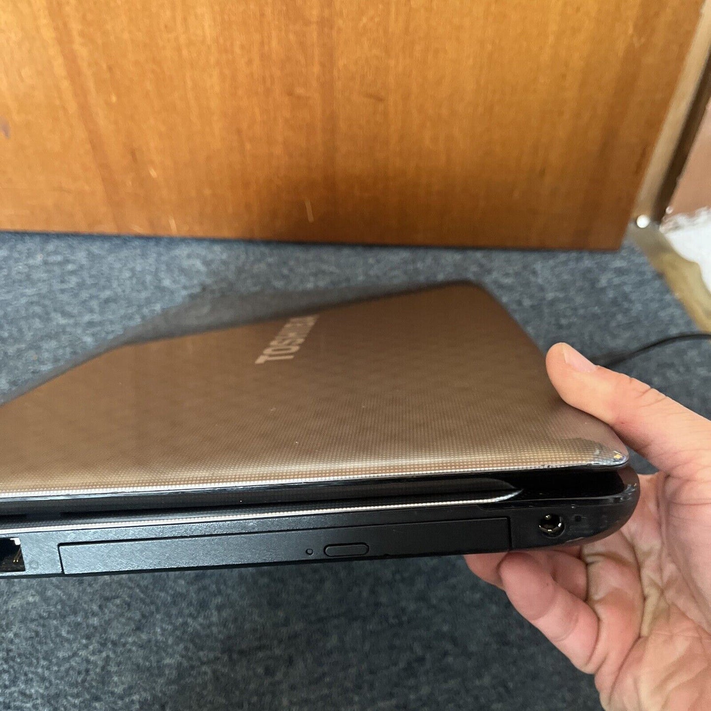 Toshiba Satellite L750 Laptop i3-2310M 2.1Ghz 4gb RAM 15.6" 500gb HDD